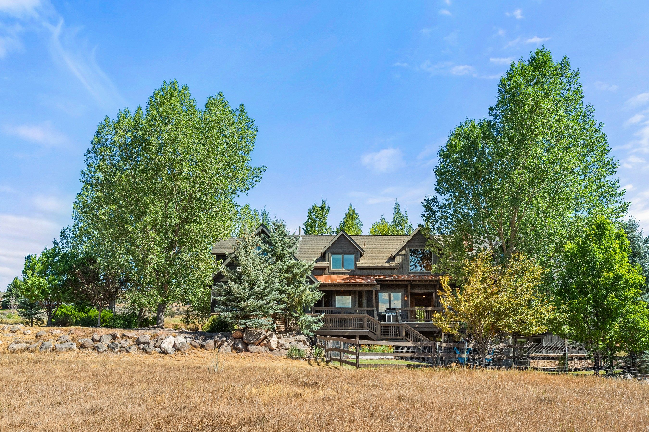  Rural Privacy. Mountain Views. Minutes From It All. - 物件實景