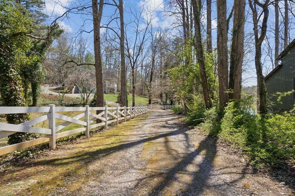 Blairsville, Georgia, 30512, United States, 4 Bedrooms Bedrooms, ,3 BathroomsBathrooms,Residential,For Sale,1913055