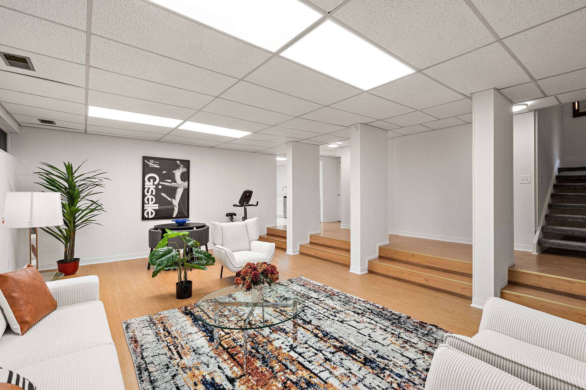  Modern Contemporary Home Nestled on a 1.3 Acre Wooded Lot - 物件實景
