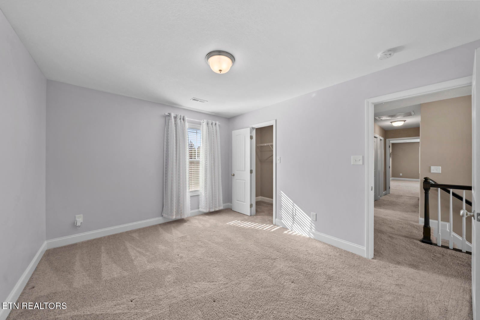 Oak Ridge, Tennessee, 37830, United States, 4 Bedrooms Bedrooms, ,3 BathroomsBathrooms,Residential,For Sale,2003025