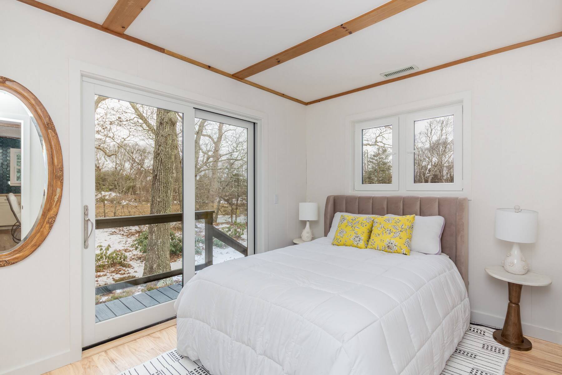  Southampton Cove Retreat - Renovated 3BR with Water Views - 物件實景
