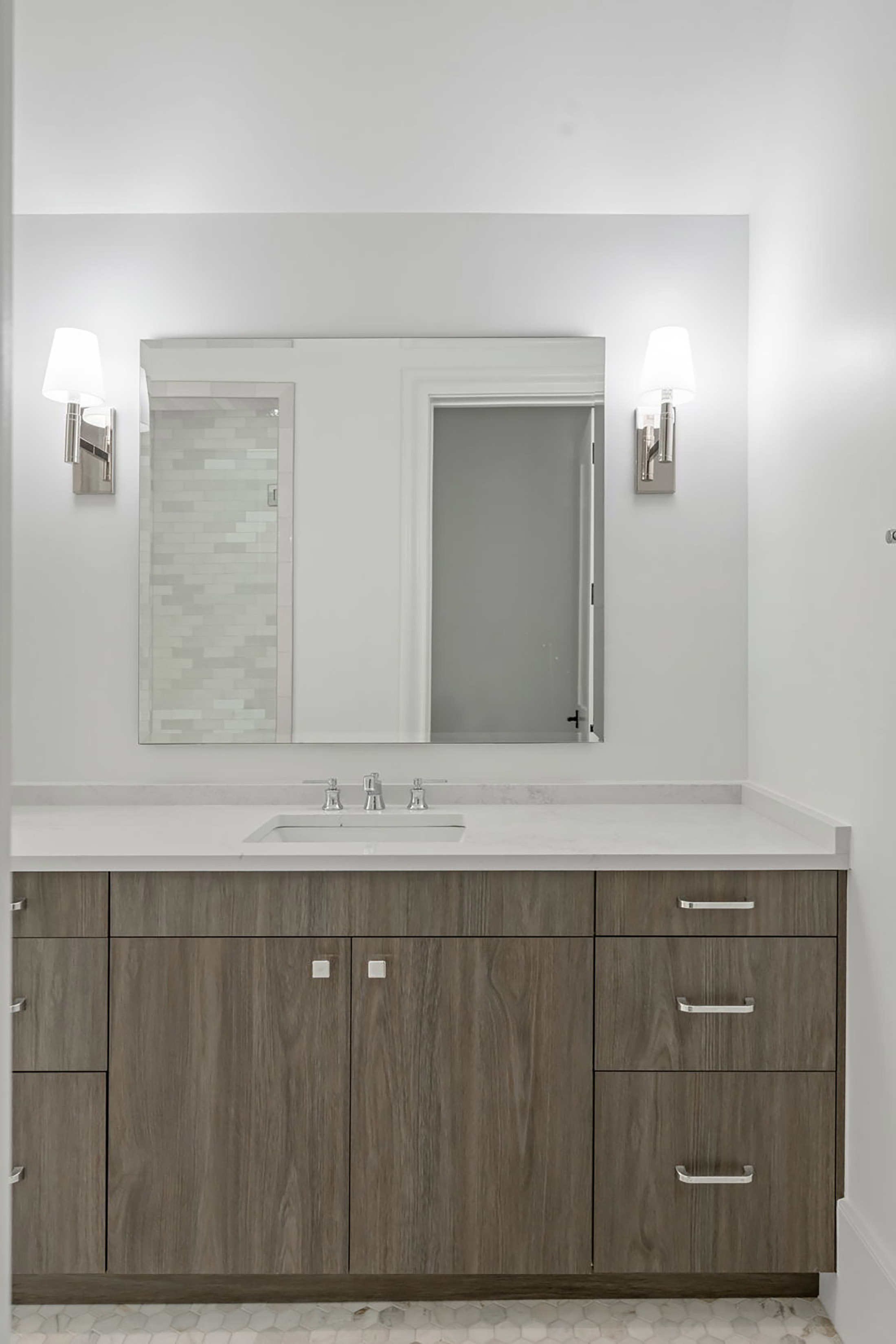  Thoughtfully Designed New Construction Home with Exceptional Craftsmanship - 物件實景