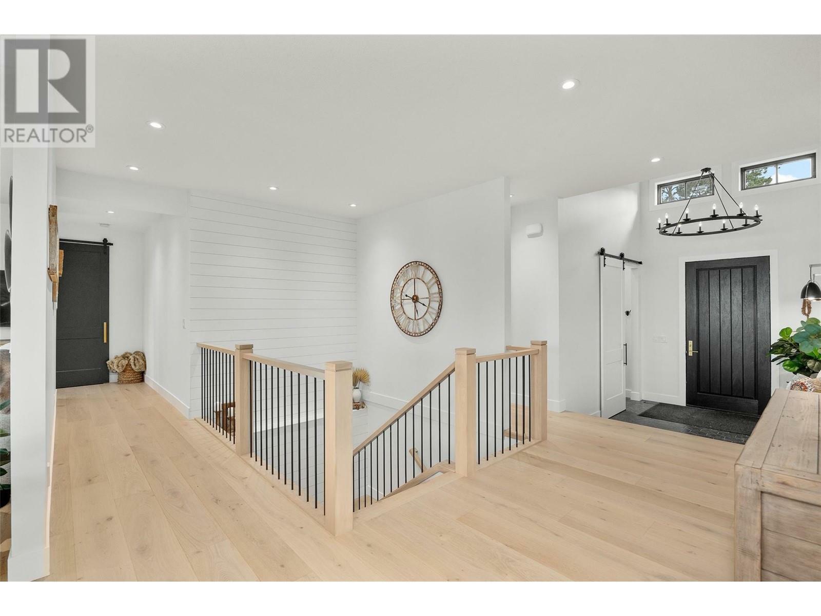KELOWNA, British Columbia, V1W 4L1, CA, 4 Bedrooms Bedrooms, ,4 BathroomsBathrooms,Residential,For Sale,1838056