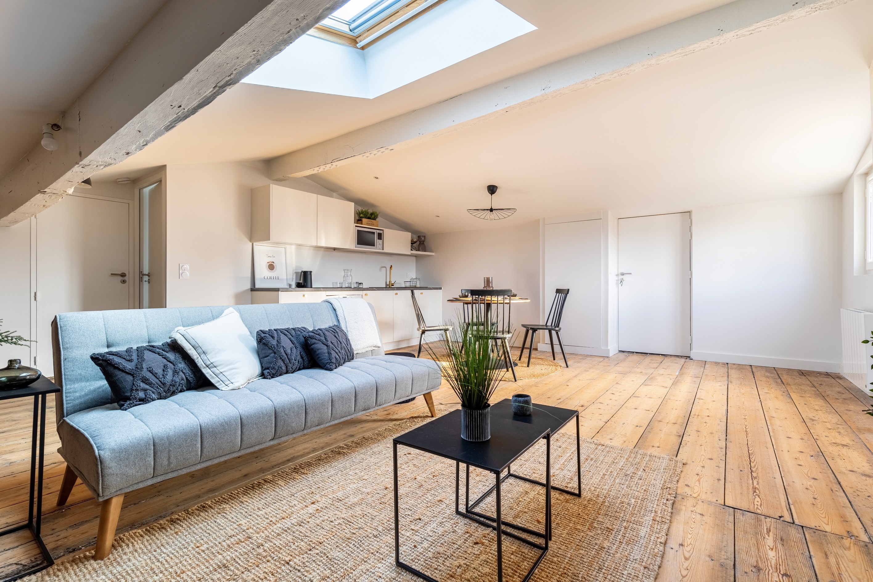  PALAIS GALLIEN - FONDAUDÈGE - CHARMING RENOVATED APARTMENT OF 44 M2 IN THE CENT… - 物件實景