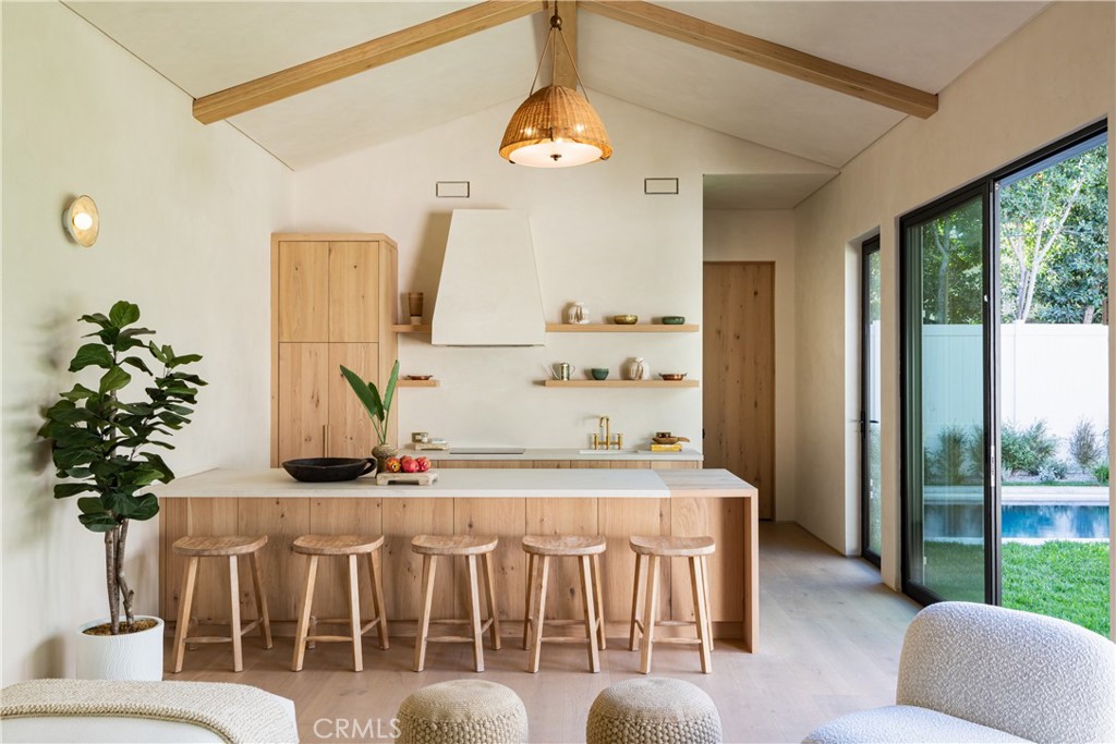 Sherman Oaks, California, 91423, United States, 6 Bedrooms Bedrooms, ,7 BathroomsBathrooms,Residential,For Sale,1990929