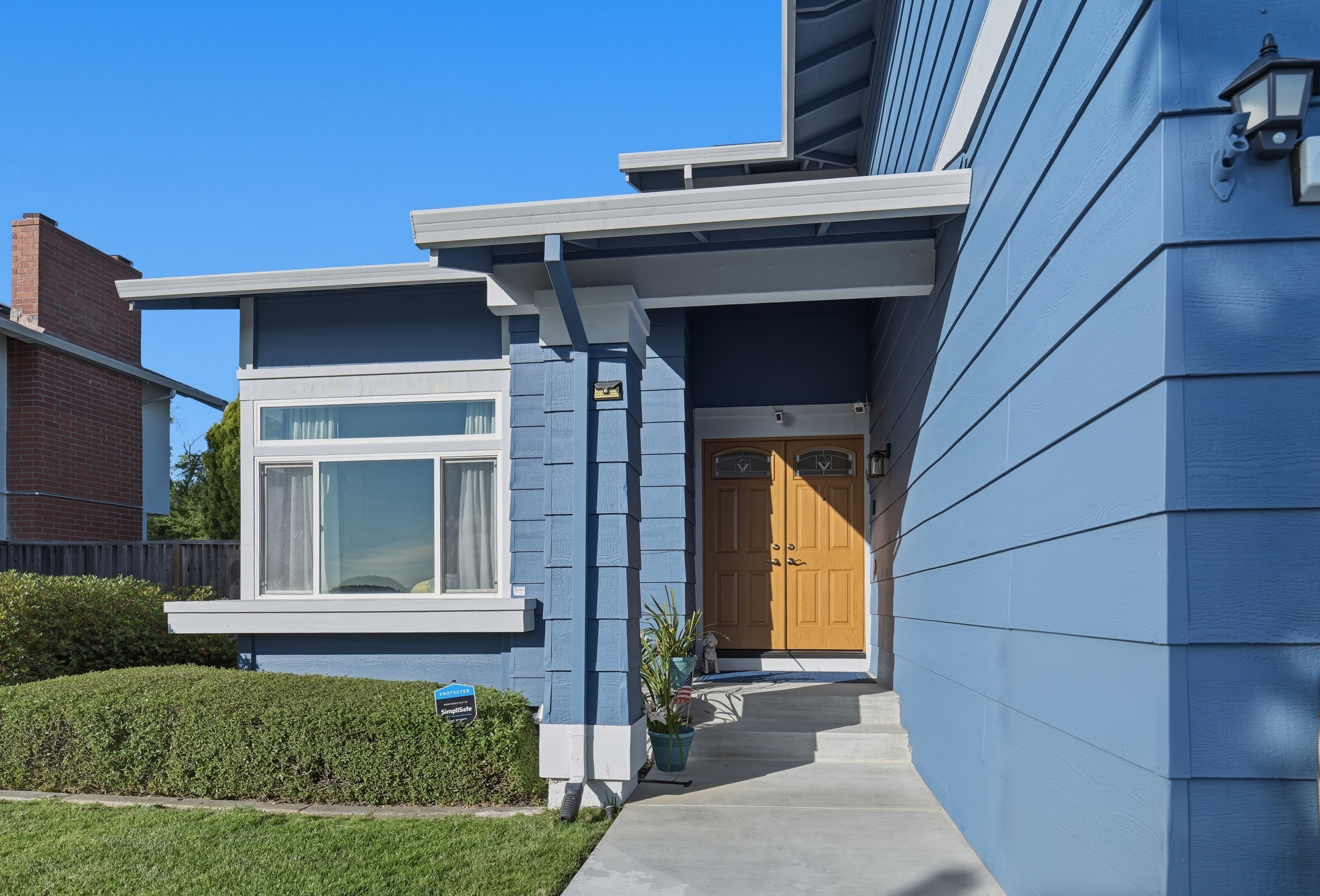  Stunningly Upgraded Home with Modern Amenities and Charm - 物件實景