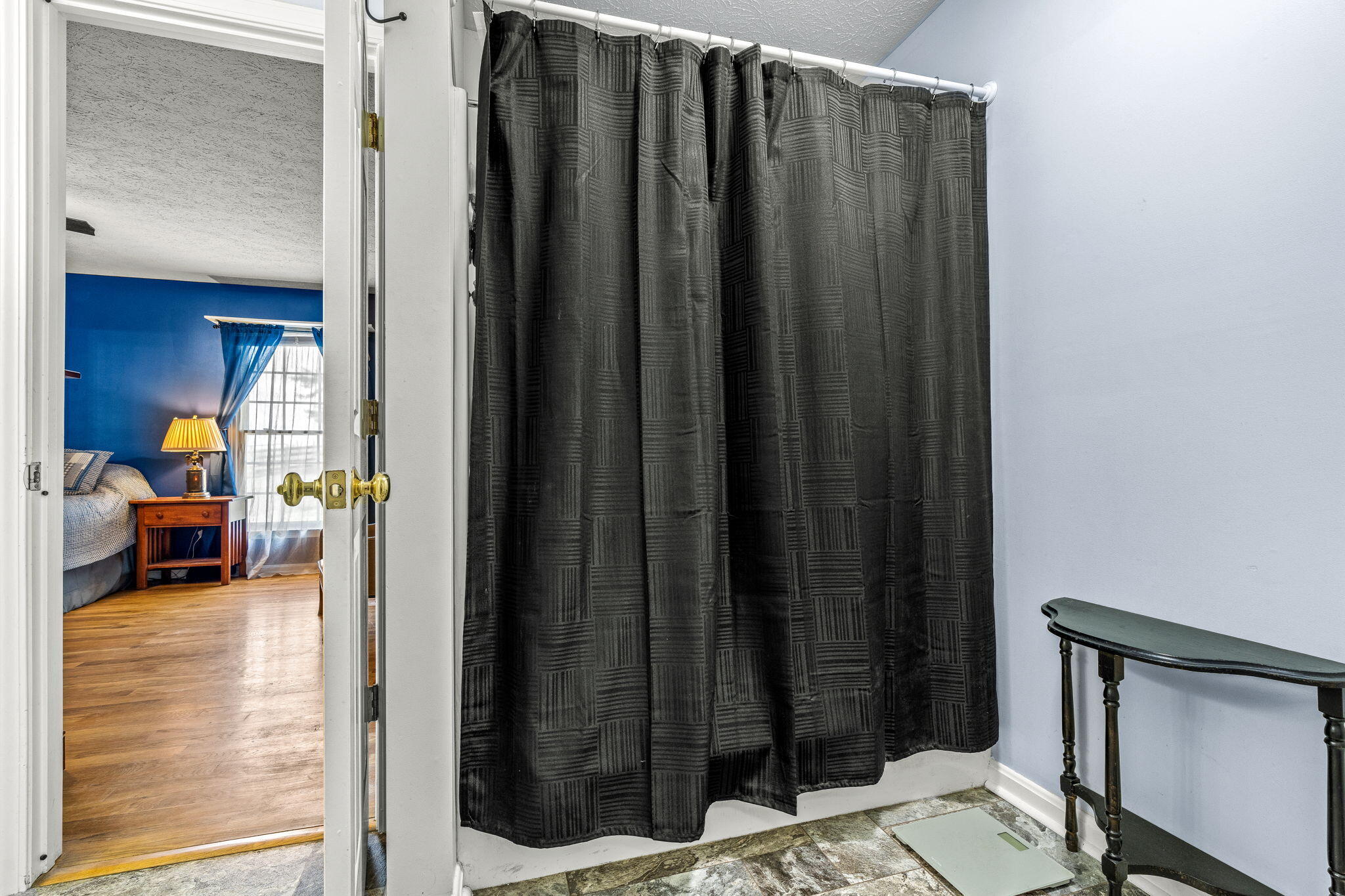 Waddy, Kentucky, 40076, United States, 3 Bedrooms Bedrooms, ,2 BathroomsBathrooms,Residential,For Sale,1979583