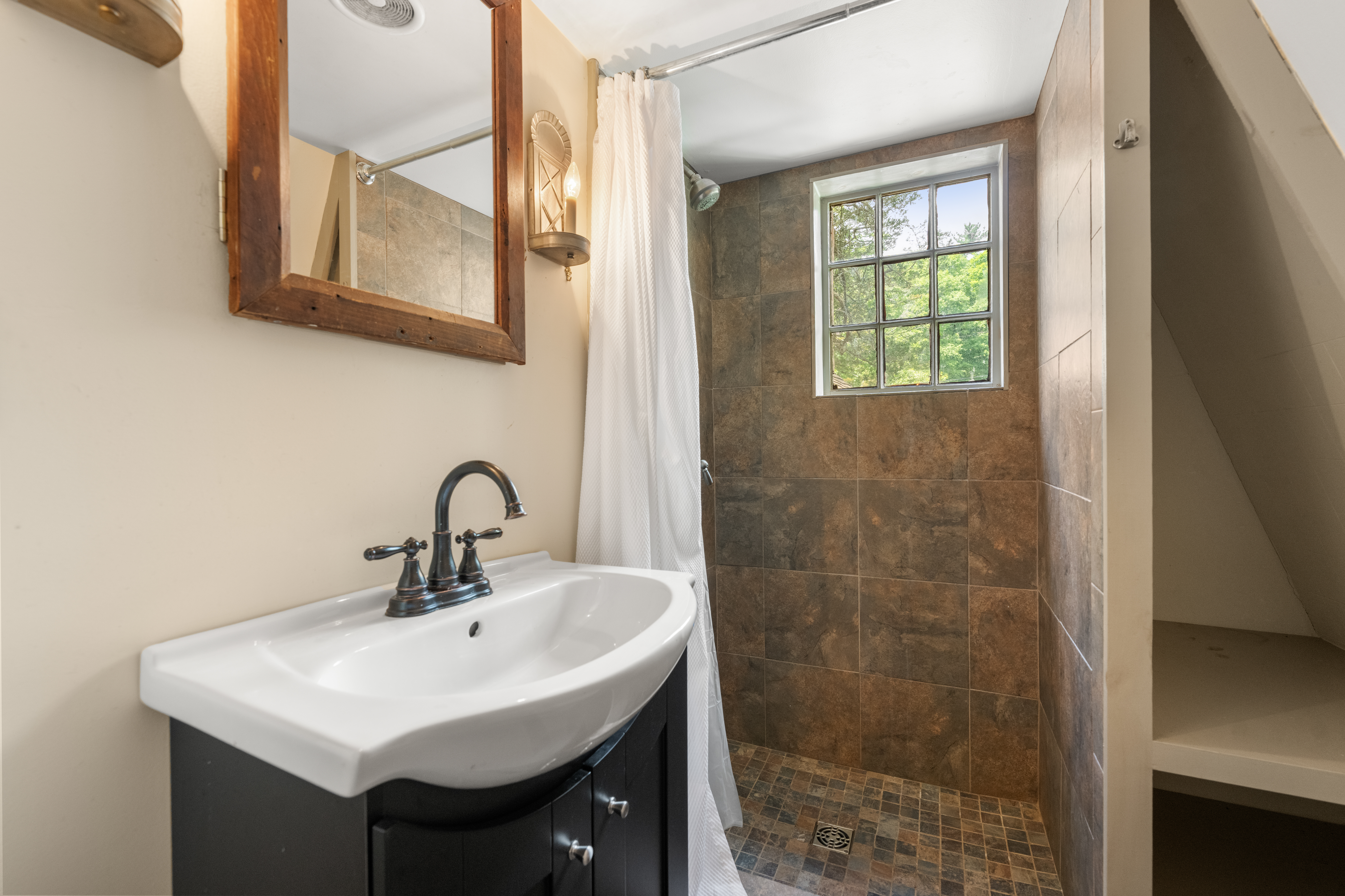  11 Lincoln St, Gloucester, MA, 01930 - 物件實景