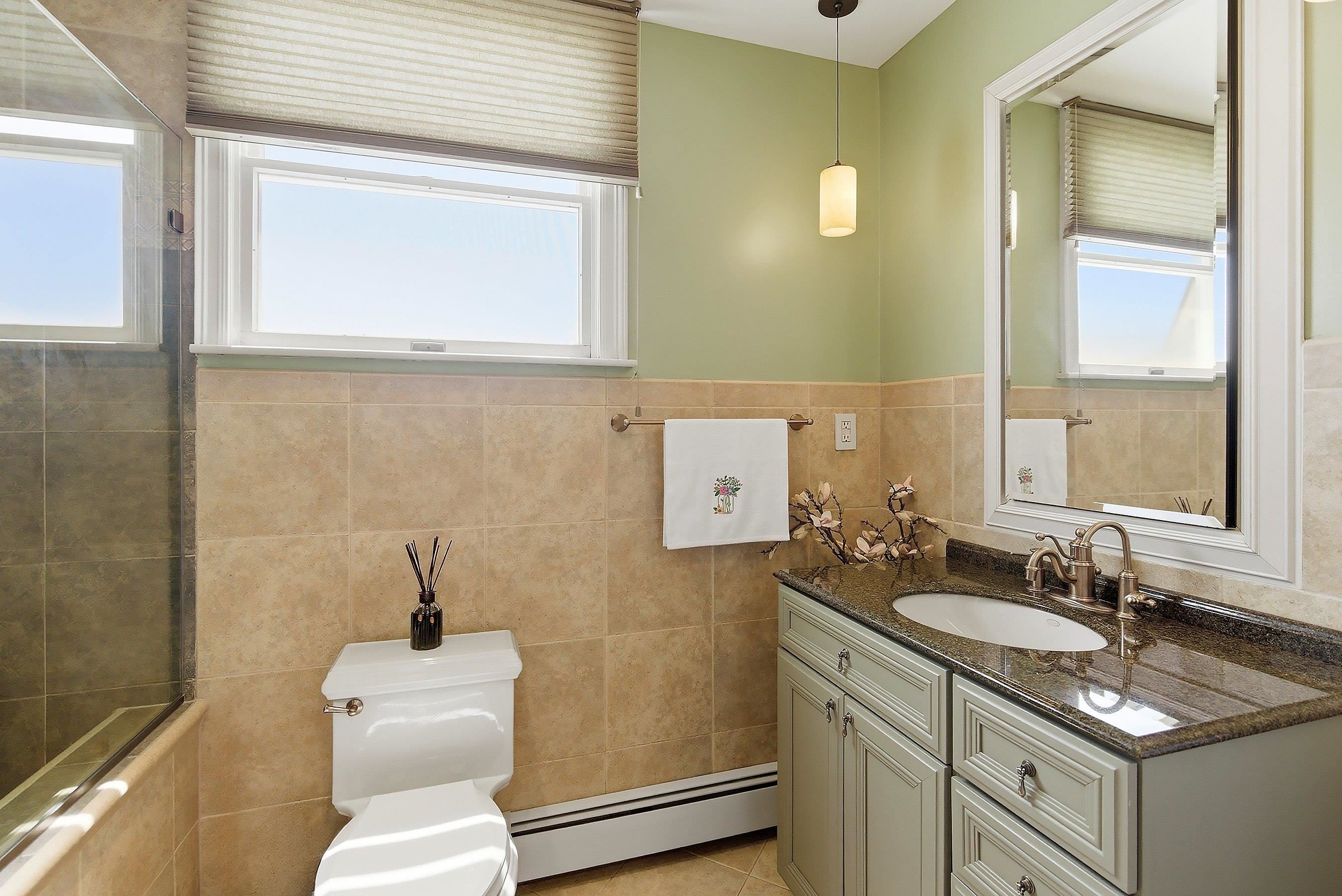 JC, Greenville, New Jersey, 07305, United States, 3 Bedrooms Bedrooms, ,3 BathroomsBathrooms,Residential,For Sale,2048118