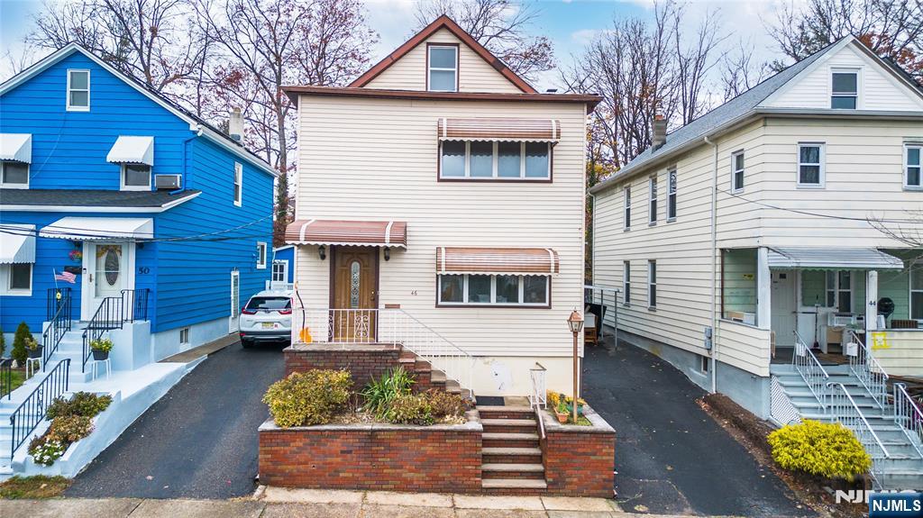 Clifton, New Jersey, 07014, United States, 5 Bedrooms Bedrooms, ,3 BathroomsBathrooms,Residential,For Sale,2000978