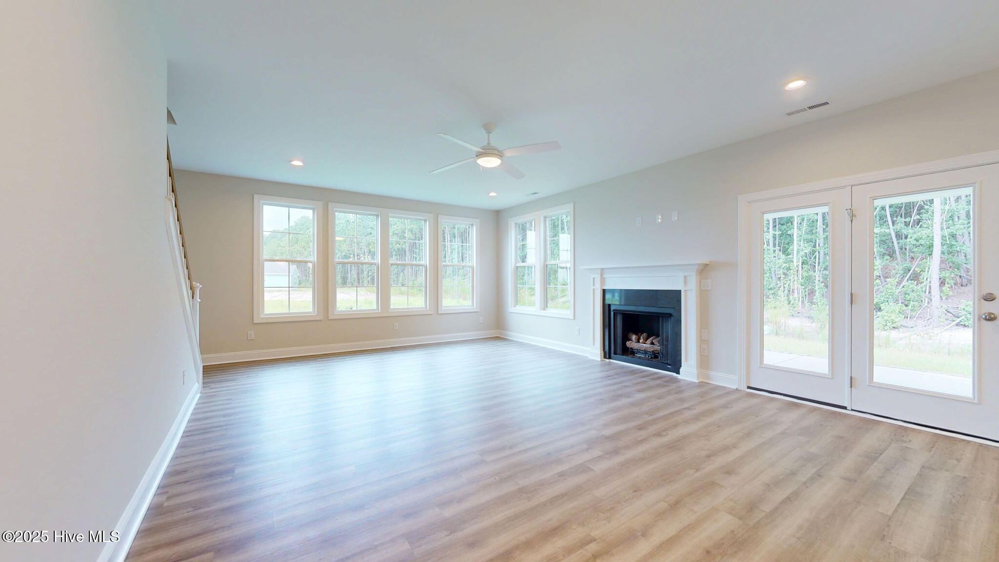 New Bern, North Carolina, 28562, United States, 4 Bedrooms Bedrooms, ,4 BathroomsBathrooms,Residential,For Sale,1768521