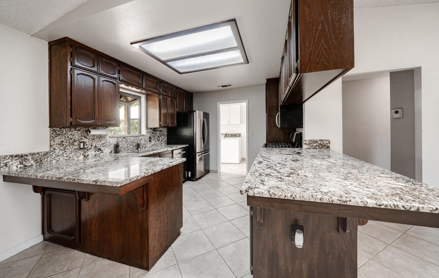 Madera, California, 93636, United States, 4 Bedrooms Bedrooms, ,3 BathroomsBathrooms,Residential,For Sale,1914186