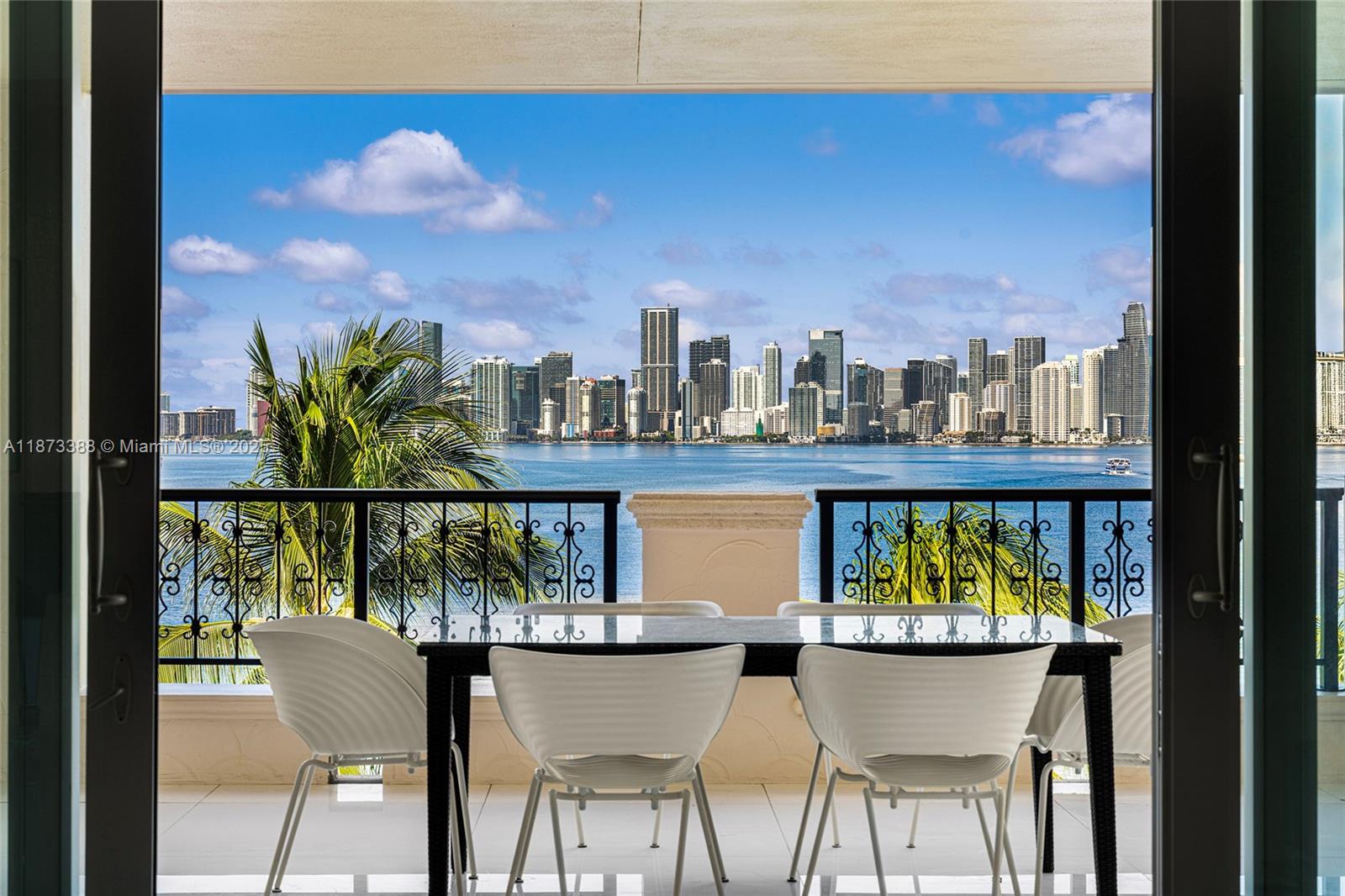 Miami, Florida, 33109, United States, 3 Bedrooms Bedrooms, ,3 BathroomsBathrooms,Residential,For Sale,1940936