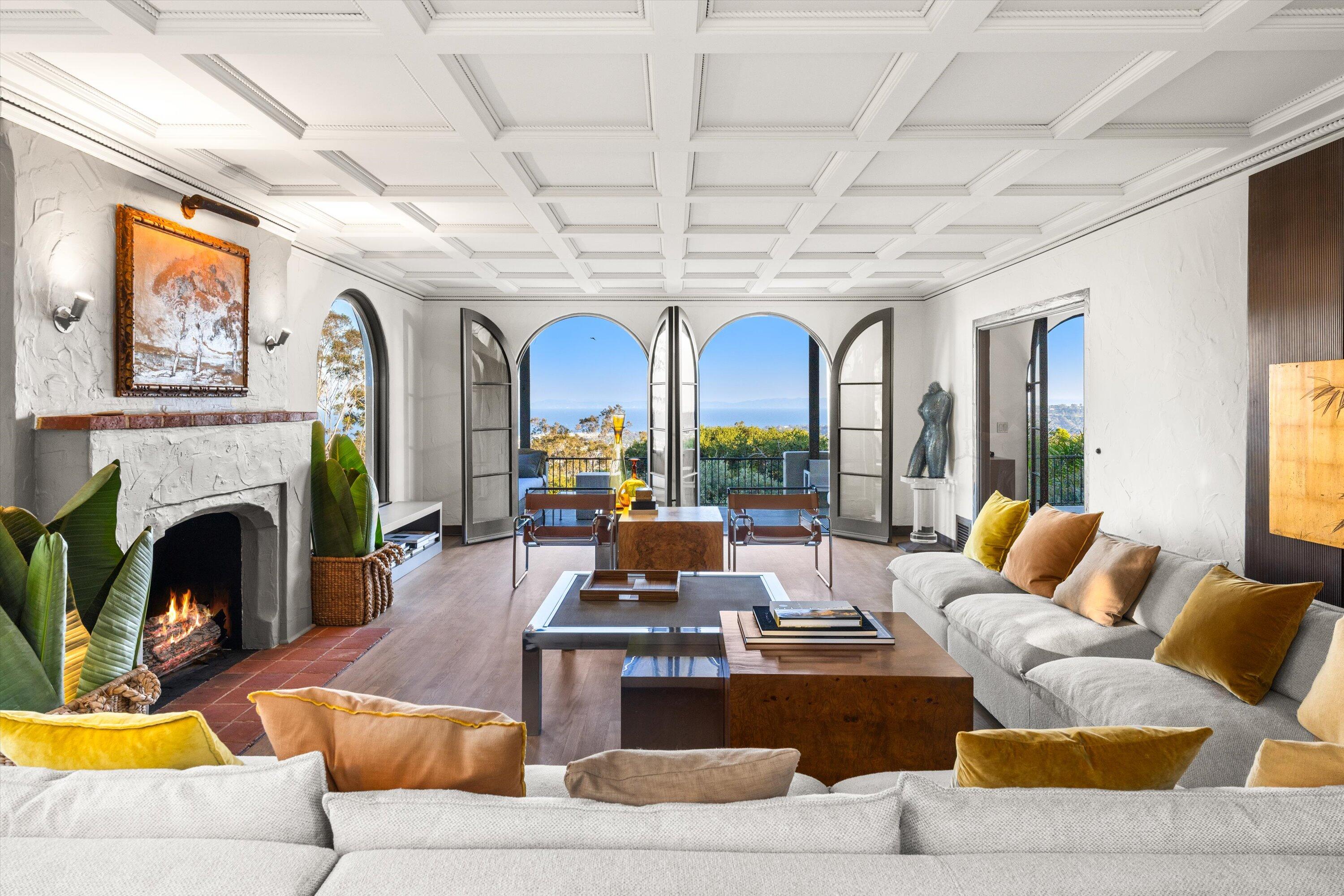 Santa Barbara, California, 93103, United States, 5 Bedrooms Bedrooms, ,5 BathroomsBathrooms,Residential,For Sale,1910824