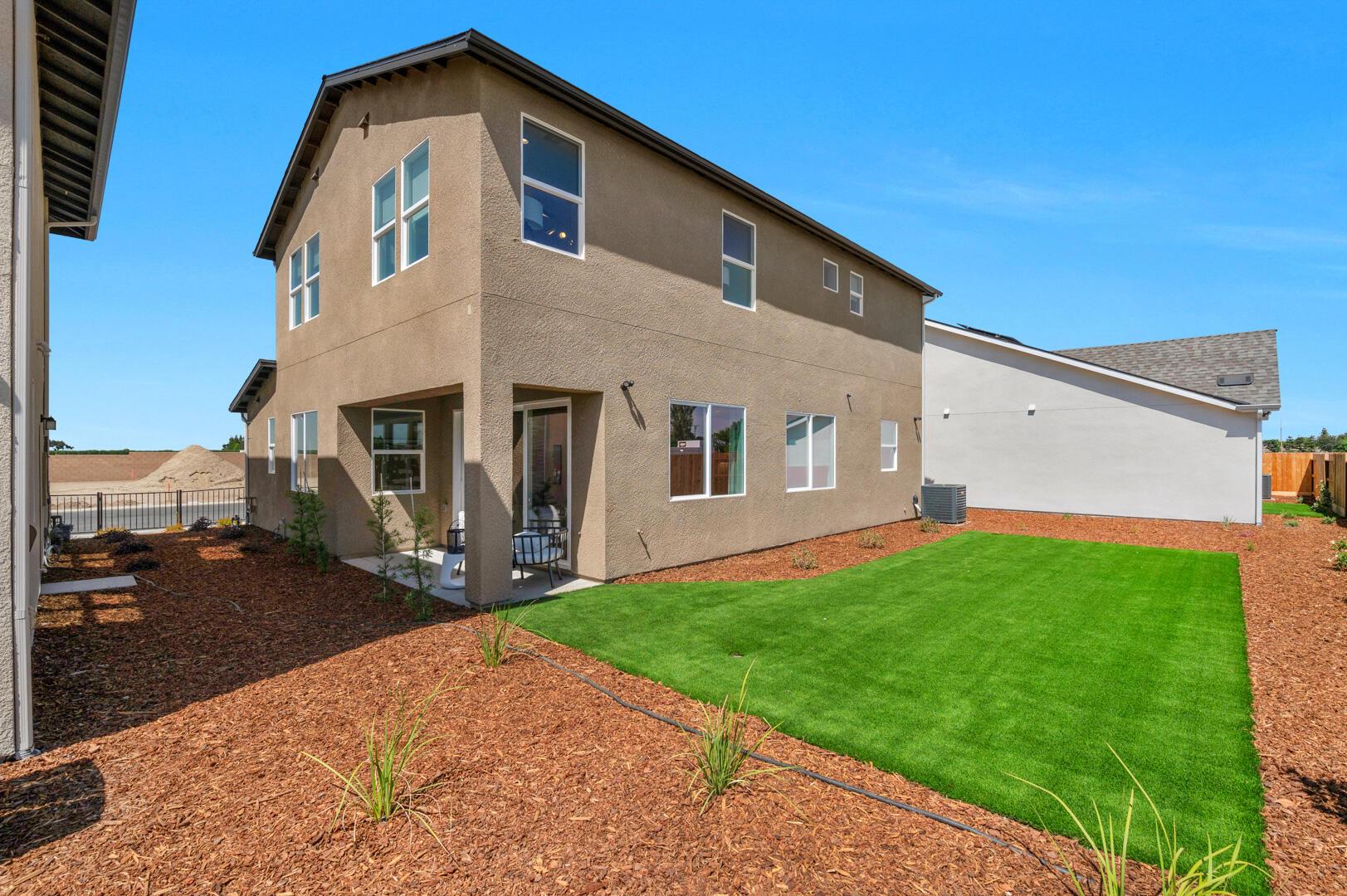 Tulare, California, 93274, United States, 3 Bedrooms Bedrooms, ,3 BathroomsBathrooms,Residential,For Sale,1860866