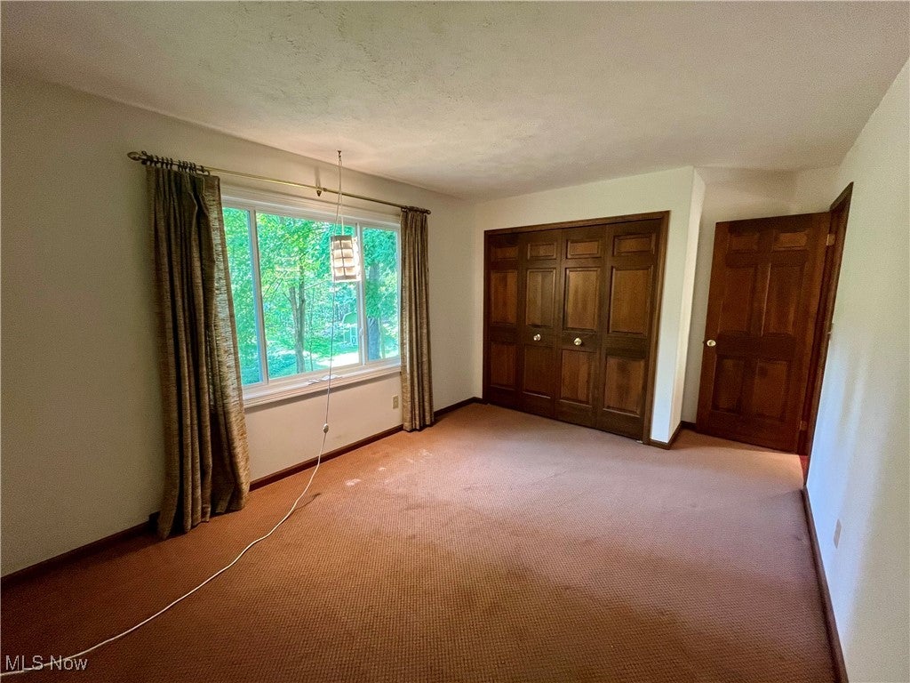 Novelty, Ohio, 44072, United States, 4 Bedrooms Bedrooms, ,3 BathroomsBathrooms,Residential,For Sale,1916255