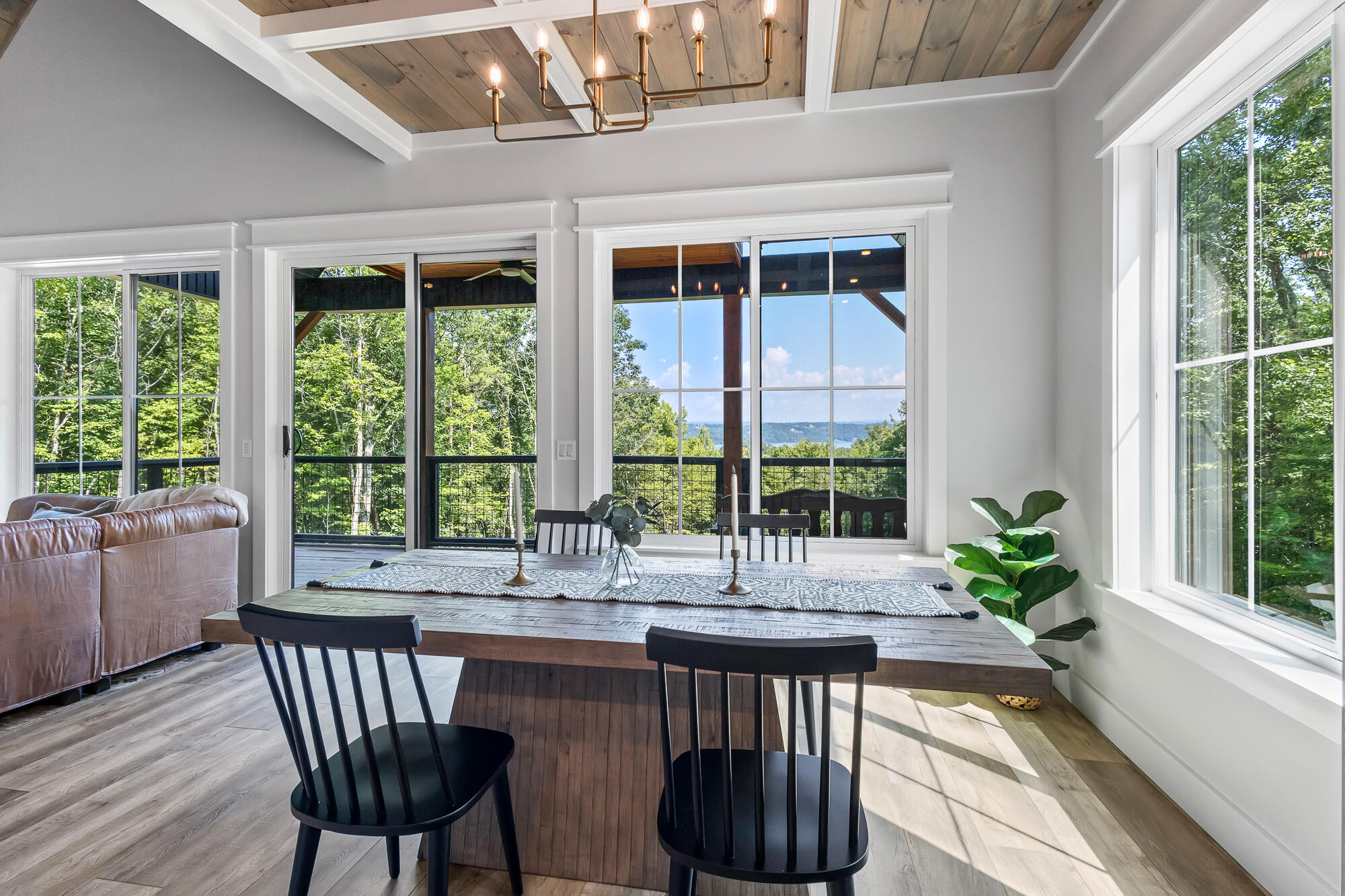 Ten Mile, Tennessee, 37880, United States, 3 Bedrooms Bedrooms, ,3 BathroomsBathrooms,Residential,For Sale,1878796