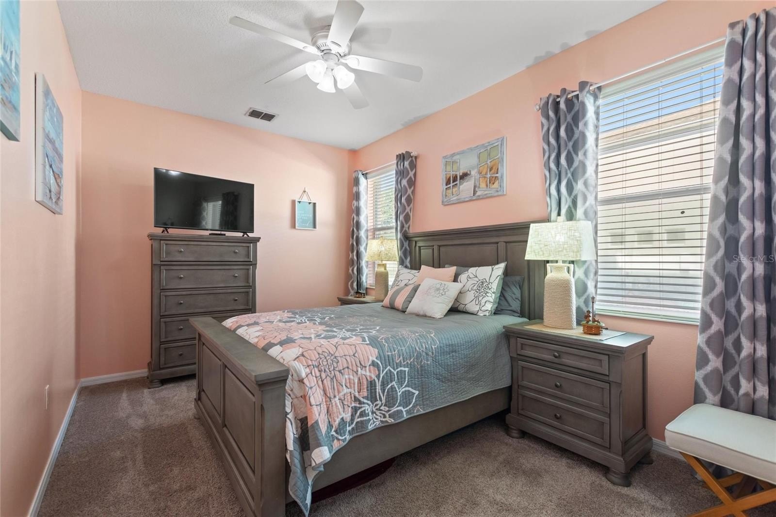 AUBURNDALE, Florida, 33823, United States, 5 Bedrooms Bedrooms, ,5 BathroomsBathrooms,Residential,For Sale,1986097