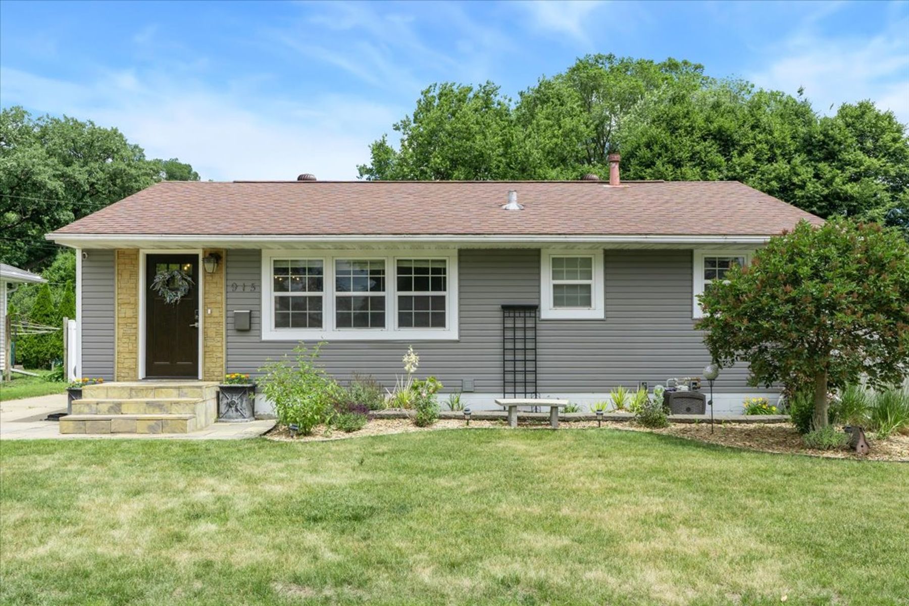  Beautifully Remodeled Rambler Near Downtown Rochester - 物件實景