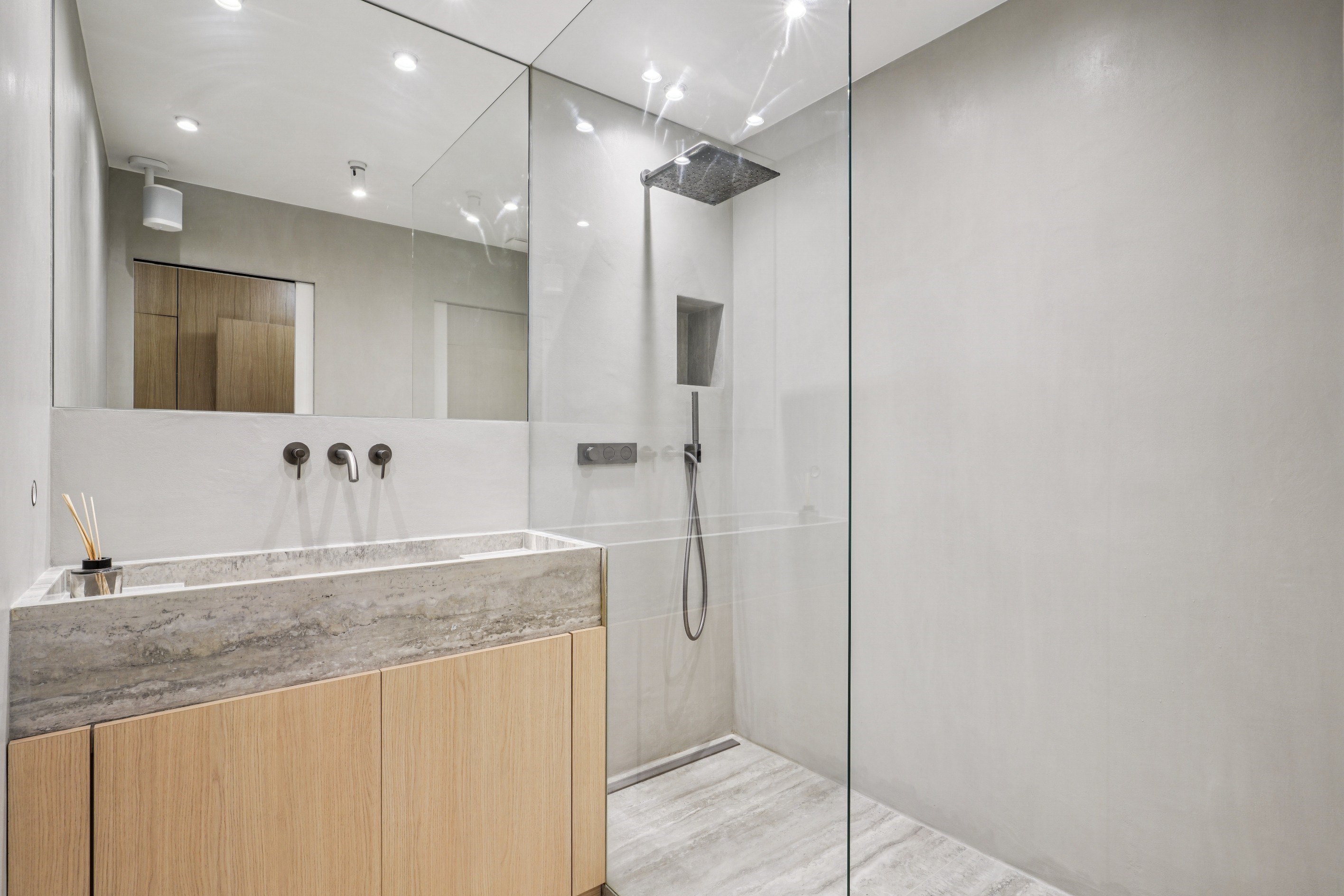  Levallois - Louise Michel / Chaptal - 4-bedroom apartment with ground-floor ter… - 物件實景
