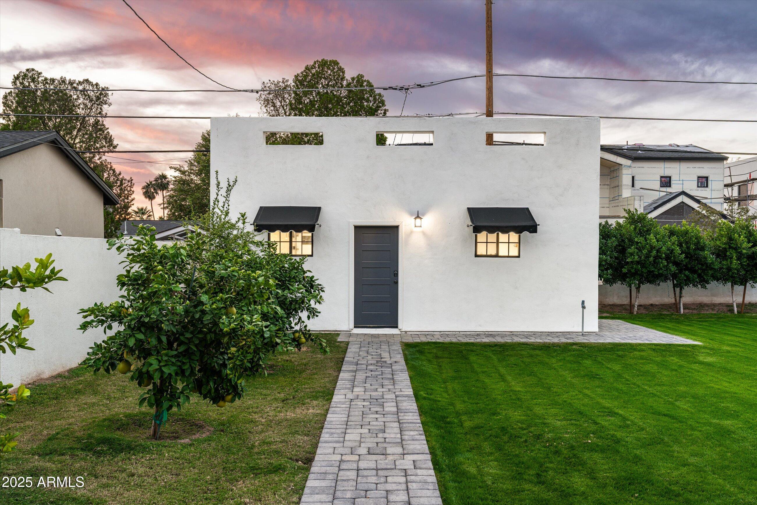 Phoenix, Arizona, 85018, United States, 4 Bedrooms Bedrooms, ,4 BathroomsBathrooms,Residential,For Sale,1993183