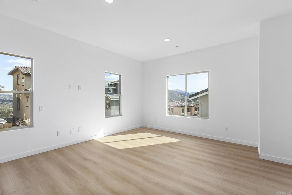 Lemon Grove, California, 91945, United States, 3 Bedrooms Bedrooms, ,3 BathroomsBathrooms,Residential,For Sale,1925482