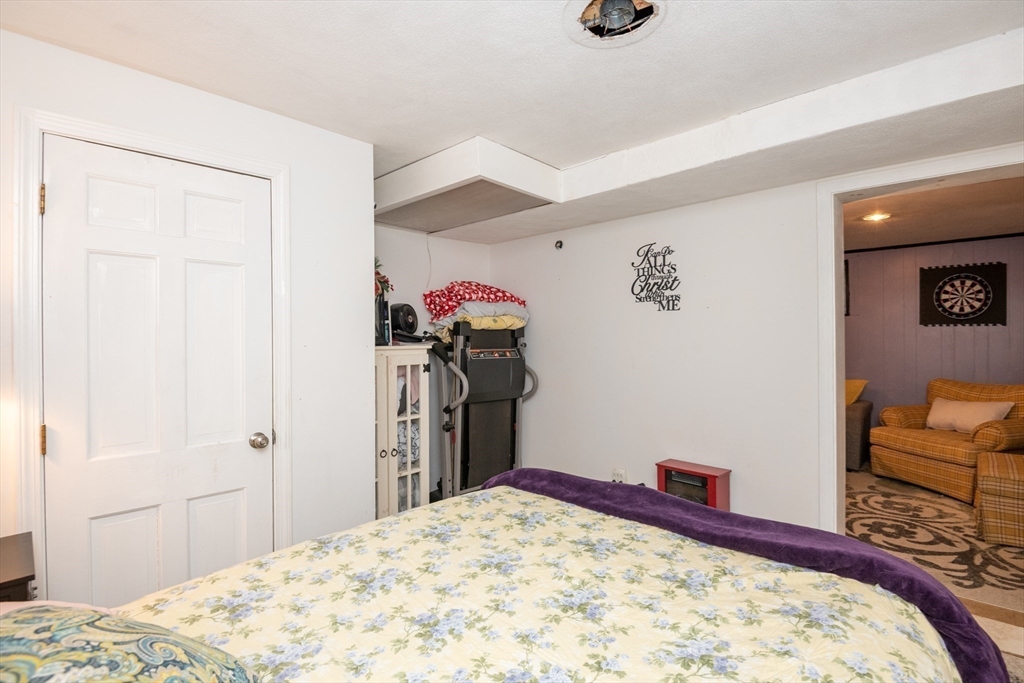 Lynnfield, Massachusetts, 01940, United States, 4 Bedrooms Bedrooms, ,3 BathroomsBathrooms,Residential,For Sale,2029876