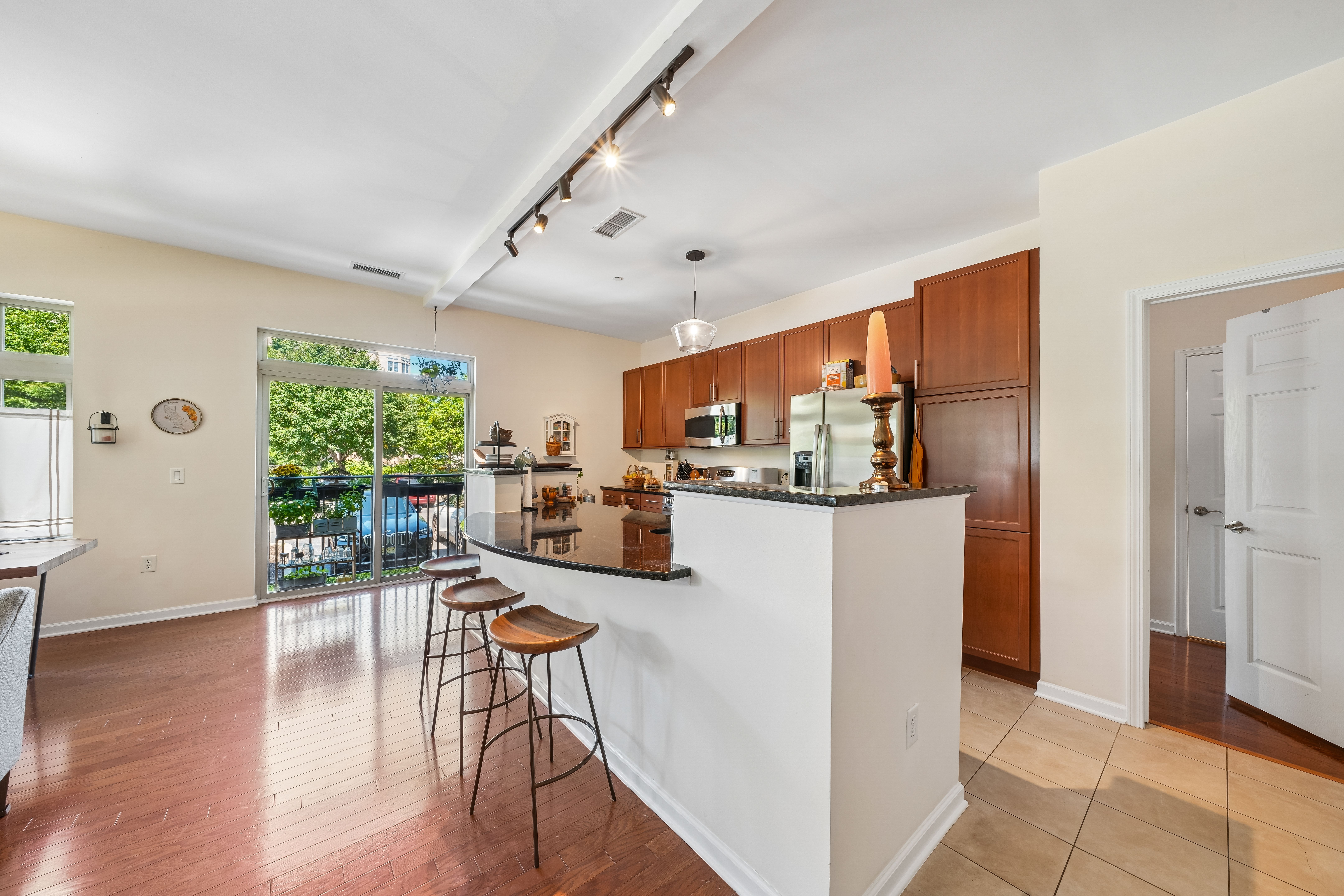  1119 Riverview Avenue, Englewood, NJ 07631 - 物件實景