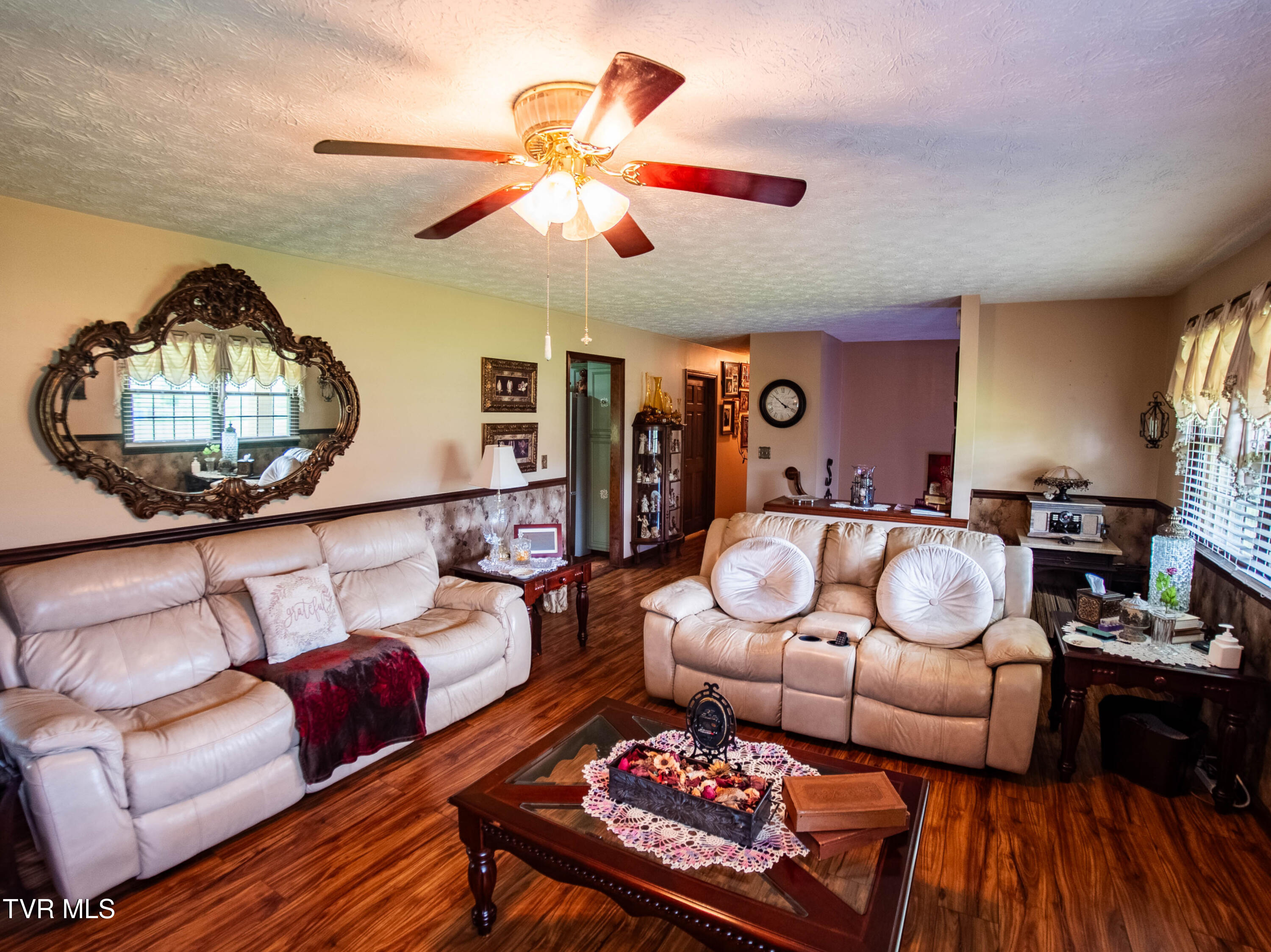 Surgoinsville, Tennessee, 37873, United States, 3 Bedrooms Bedrooms, ,3 BathroomsBathrooms,Residential,For Sale,1937059