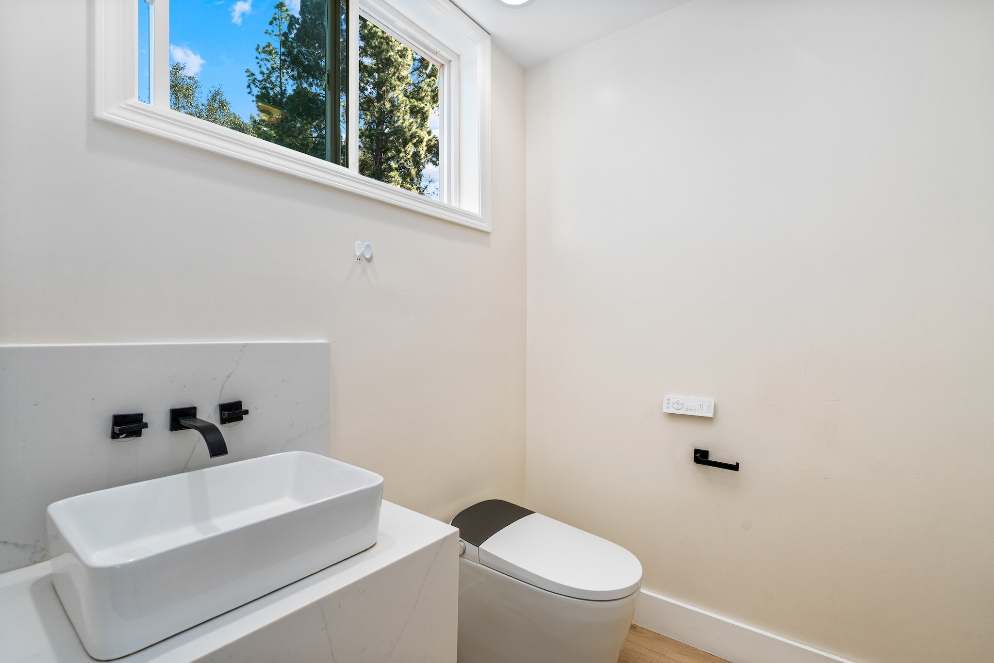  8041 Bulwer Dr - 物件實景