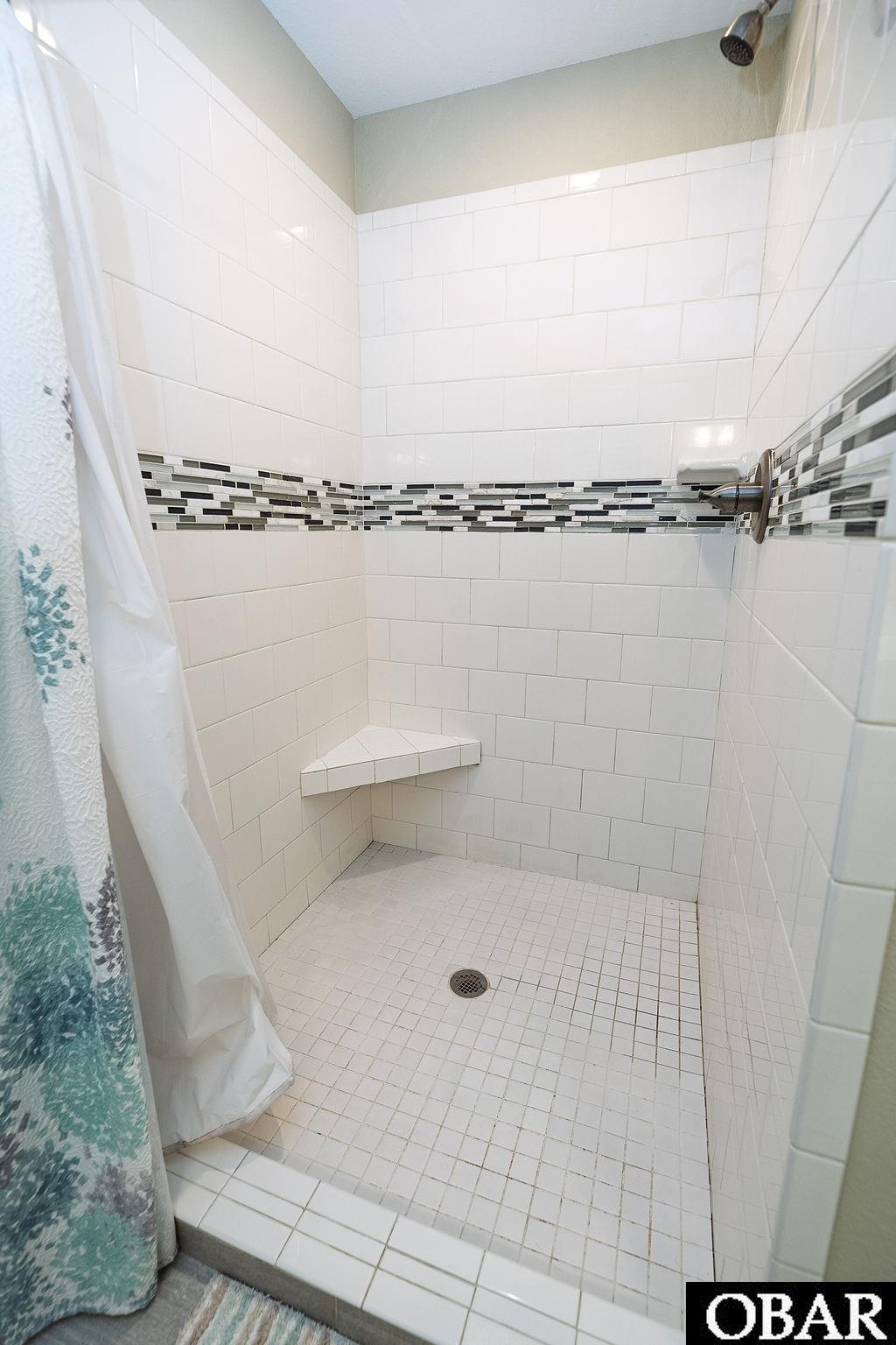 Kill Devil Hills, North Carolina, 27948-8528, United States, 4 Bedrooms Bedrooms, ,3 BathroomsBathrooms,Residential,For Sale,1954577