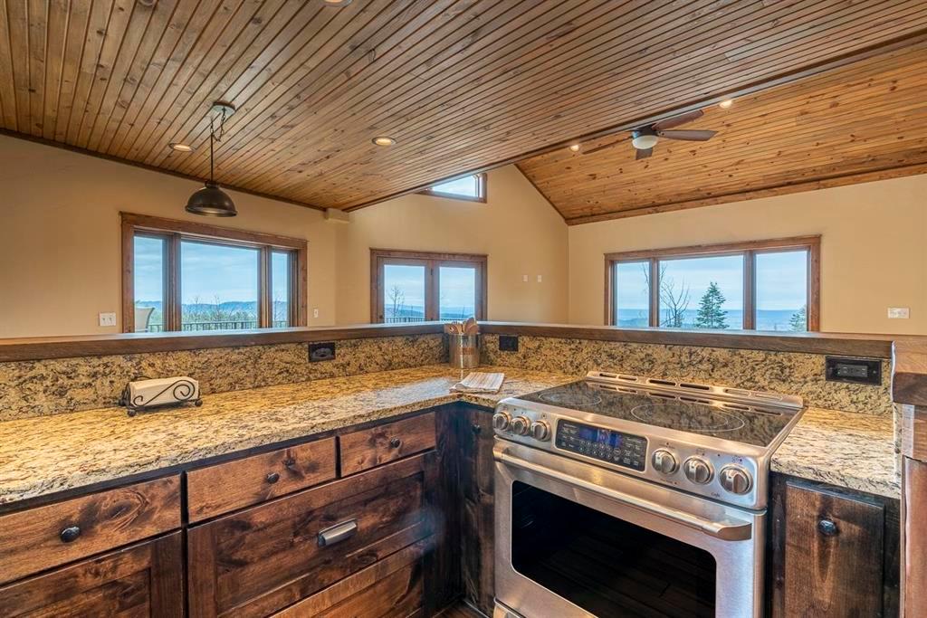 Durango, Colorado, 81301, United States, 3 Bedrooms Bedrooms, ,4 BathroomsBathrooms,Residential,For Sale,1787278