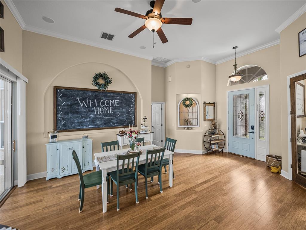 Lakeland, Florida, 33812, United States, 4 Bedrooms Bedrooms, ,3 BathroomsBathrooms,Residential,For Sale,1898596