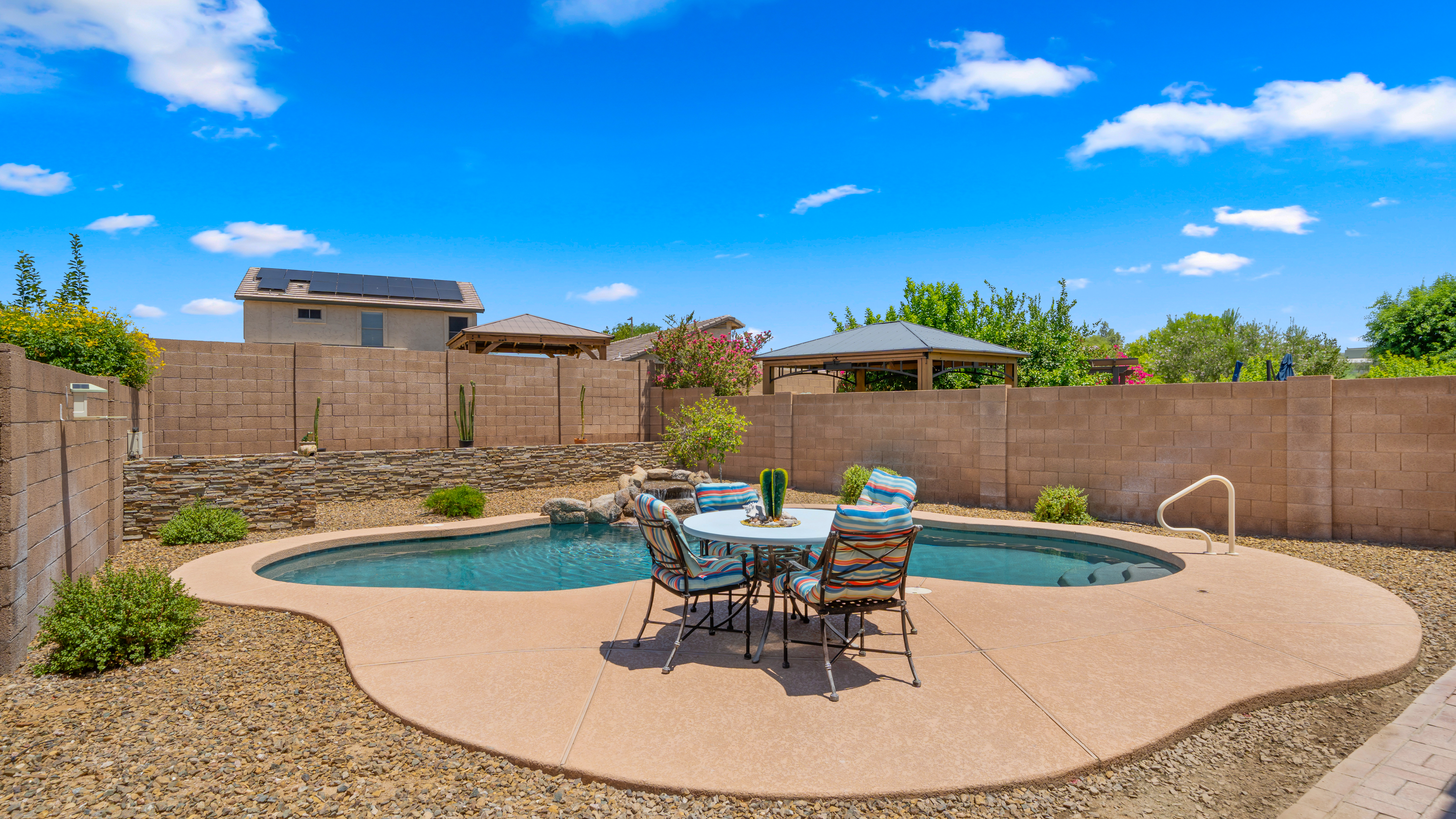  4820 E Melinda Ln¦Phoenix, AZ - 物件實景