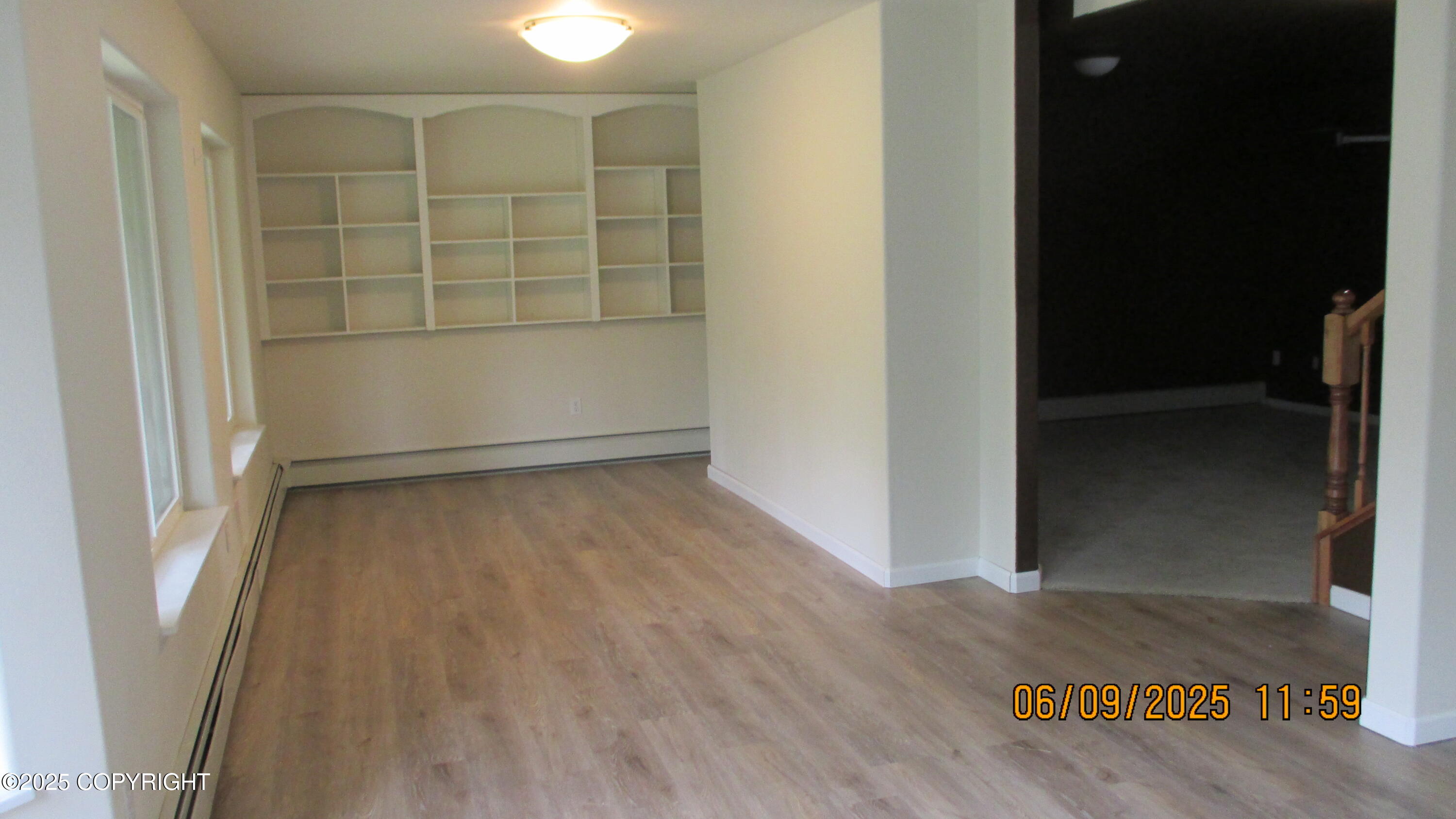 Eagle River, Alaska, 99577, United States, 4 Bedrooms Bedrooms, ,4 BathroomsBathrooms,Residential,For Sale,1981531