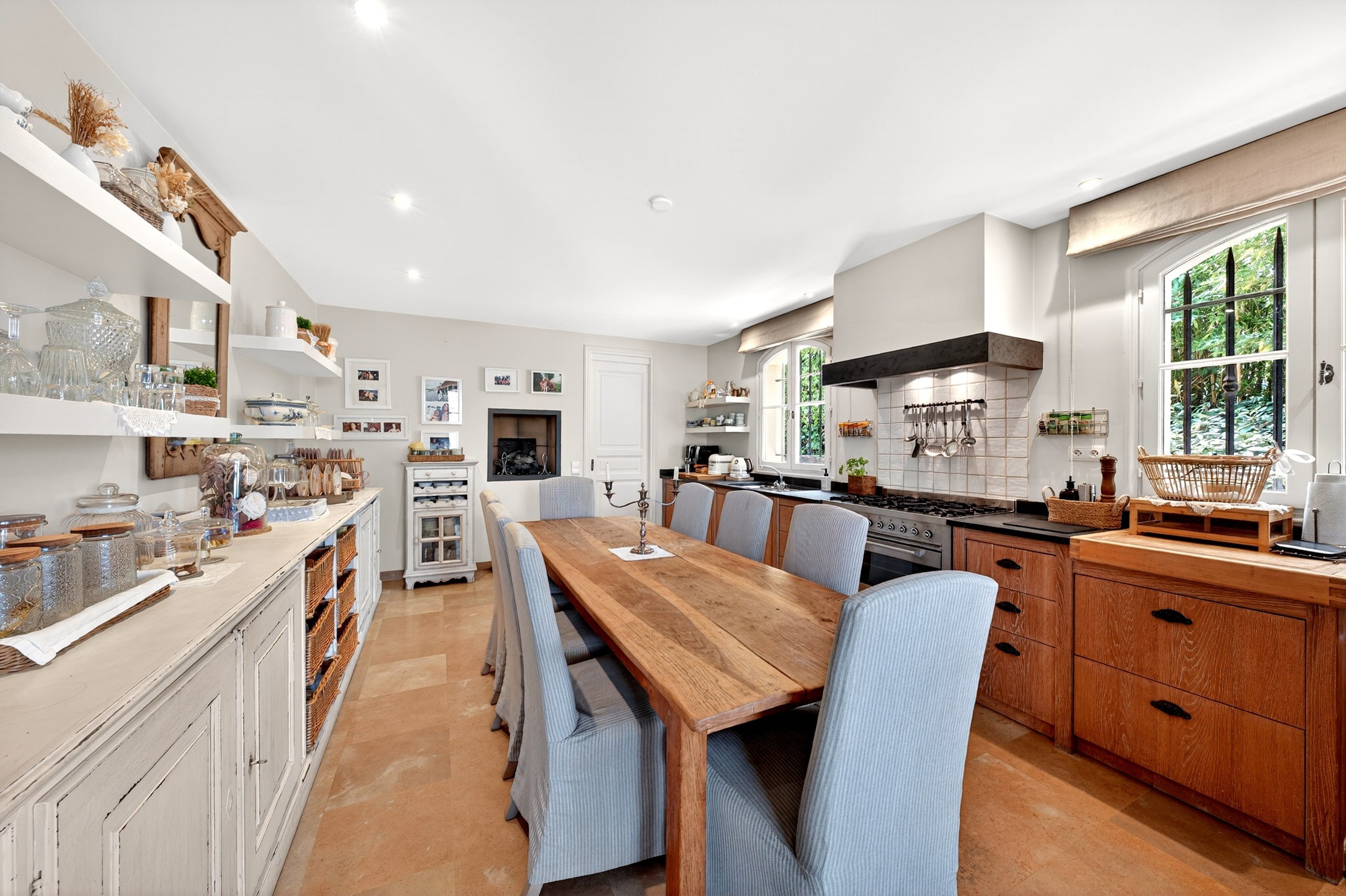  Luxury villa in Mougins with heated pool and panoramic views near the historic … - 物件實景