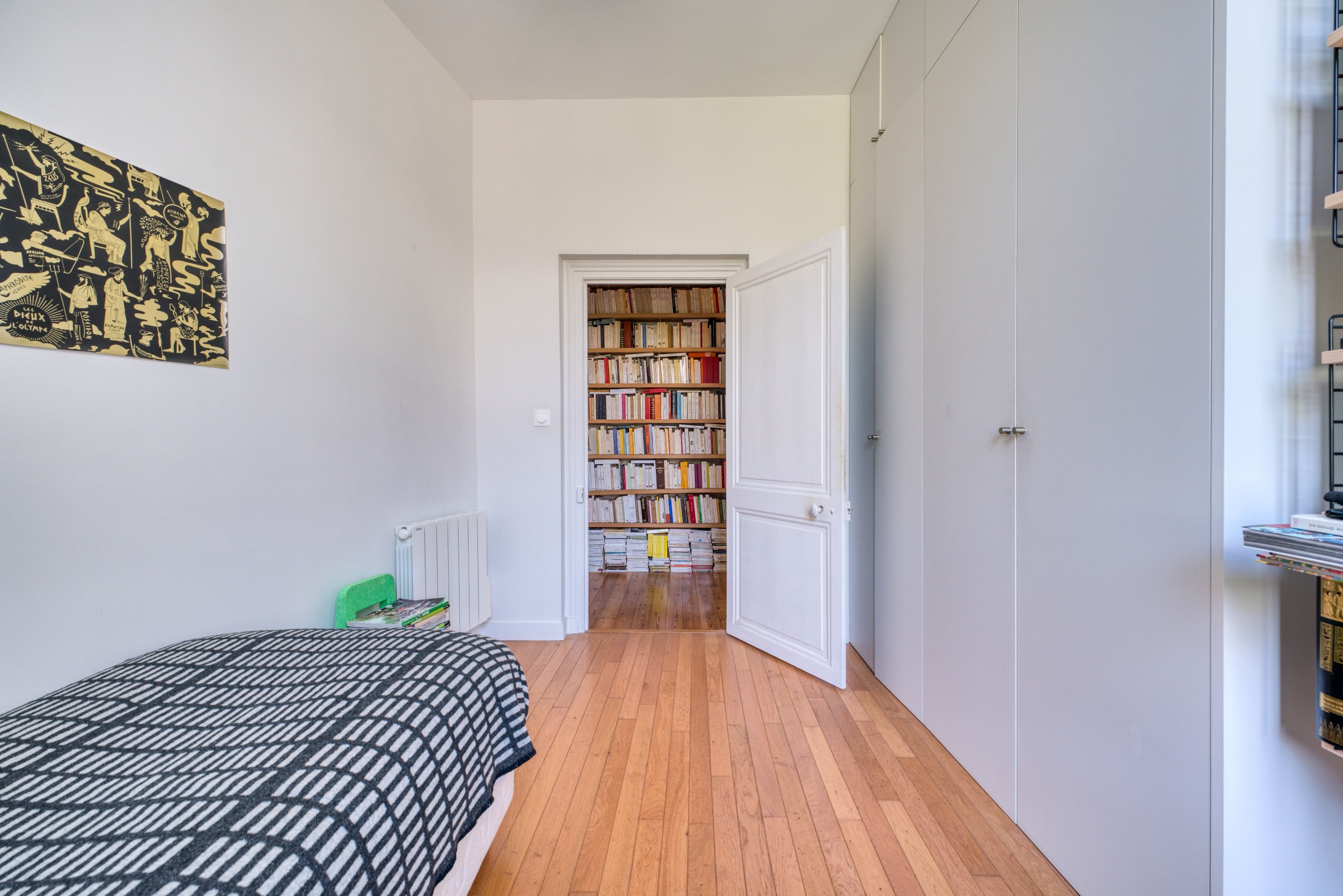  A refined urban retreat, ideally located just steps from the harbour and the ci… - 物件實景