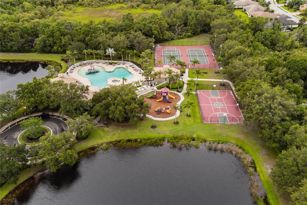 Bradenton, Florida, 34212, United States, 4 Bedrooms Bedrooms, ,5 BathroomsBathrooms,Residential,For Sale,1856587