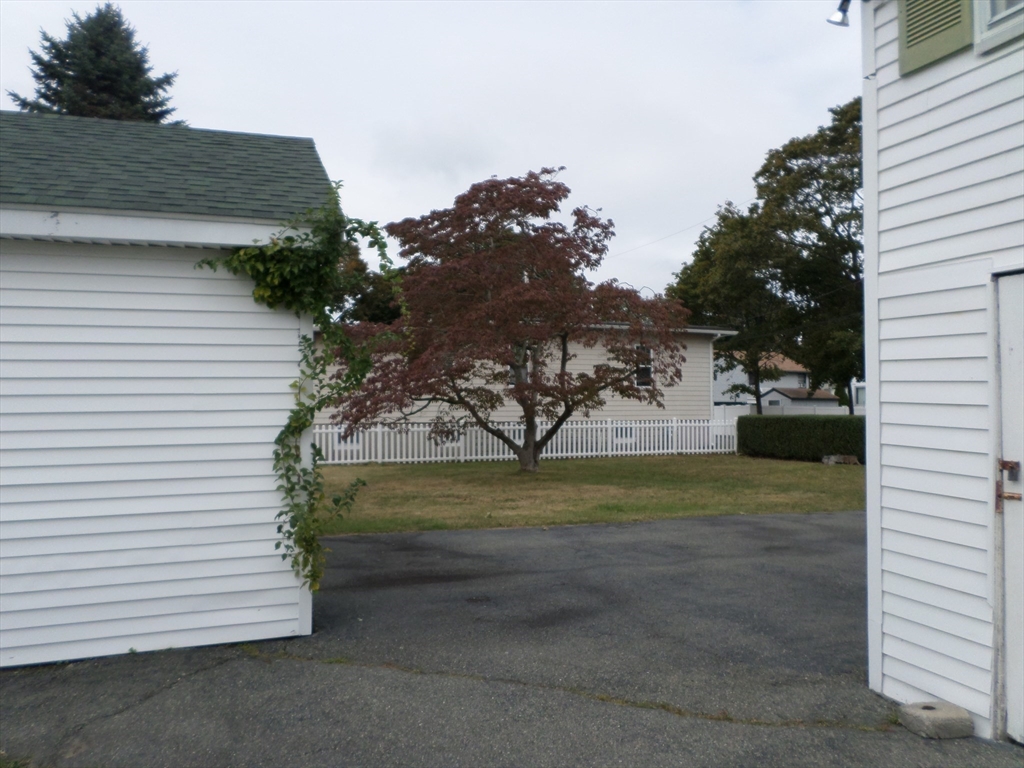 Saugus, Massachusetts, 01906, United States, 3 Bedrooms Bedrooms, ,2 BathroomsBathrooms,Residential,For Sale,1983401