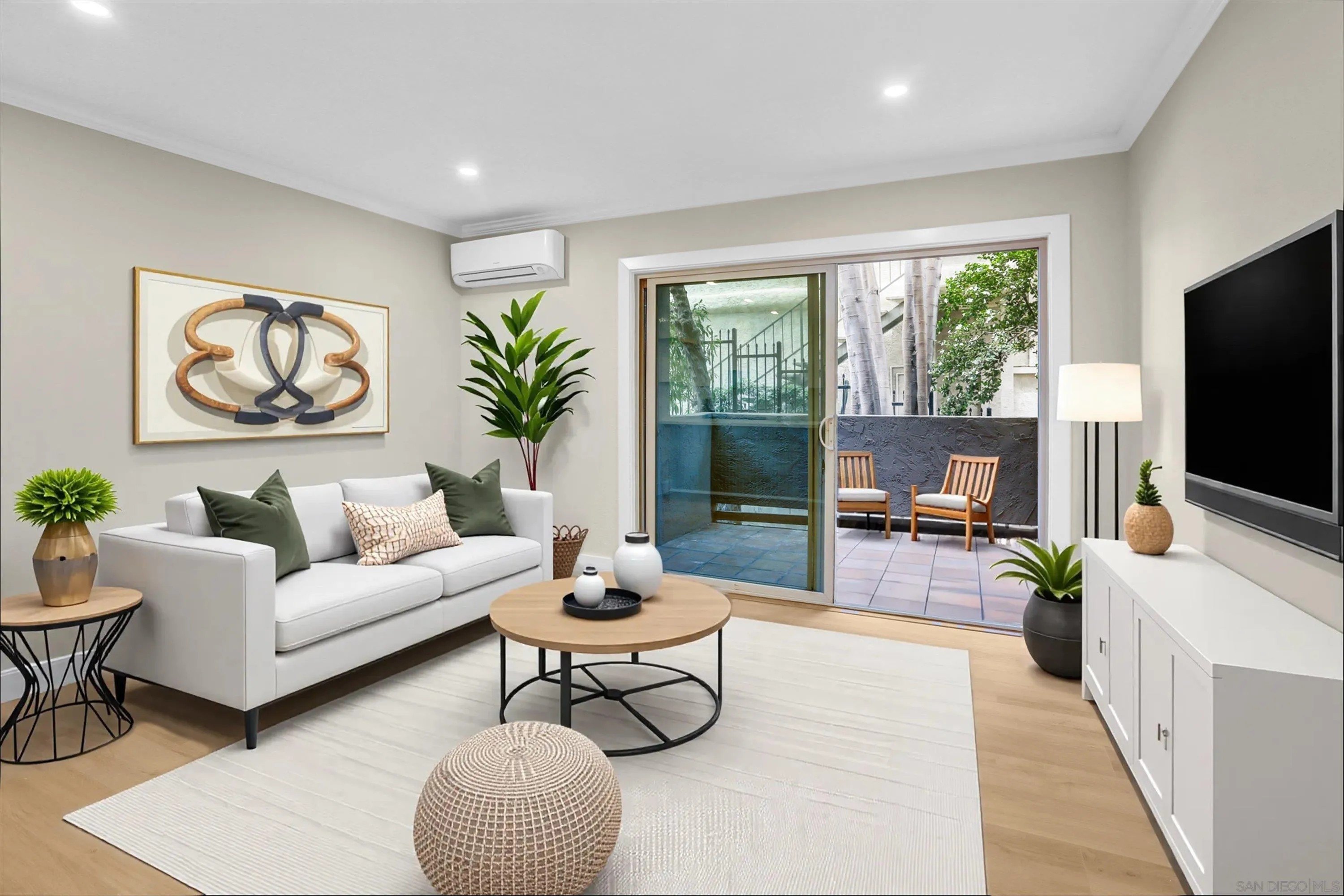 San Diego, California, 92107, United States, 2 Bedrooms Bedrooms, ,1 BathroomBathrooms,Residential,For Sale,1874558