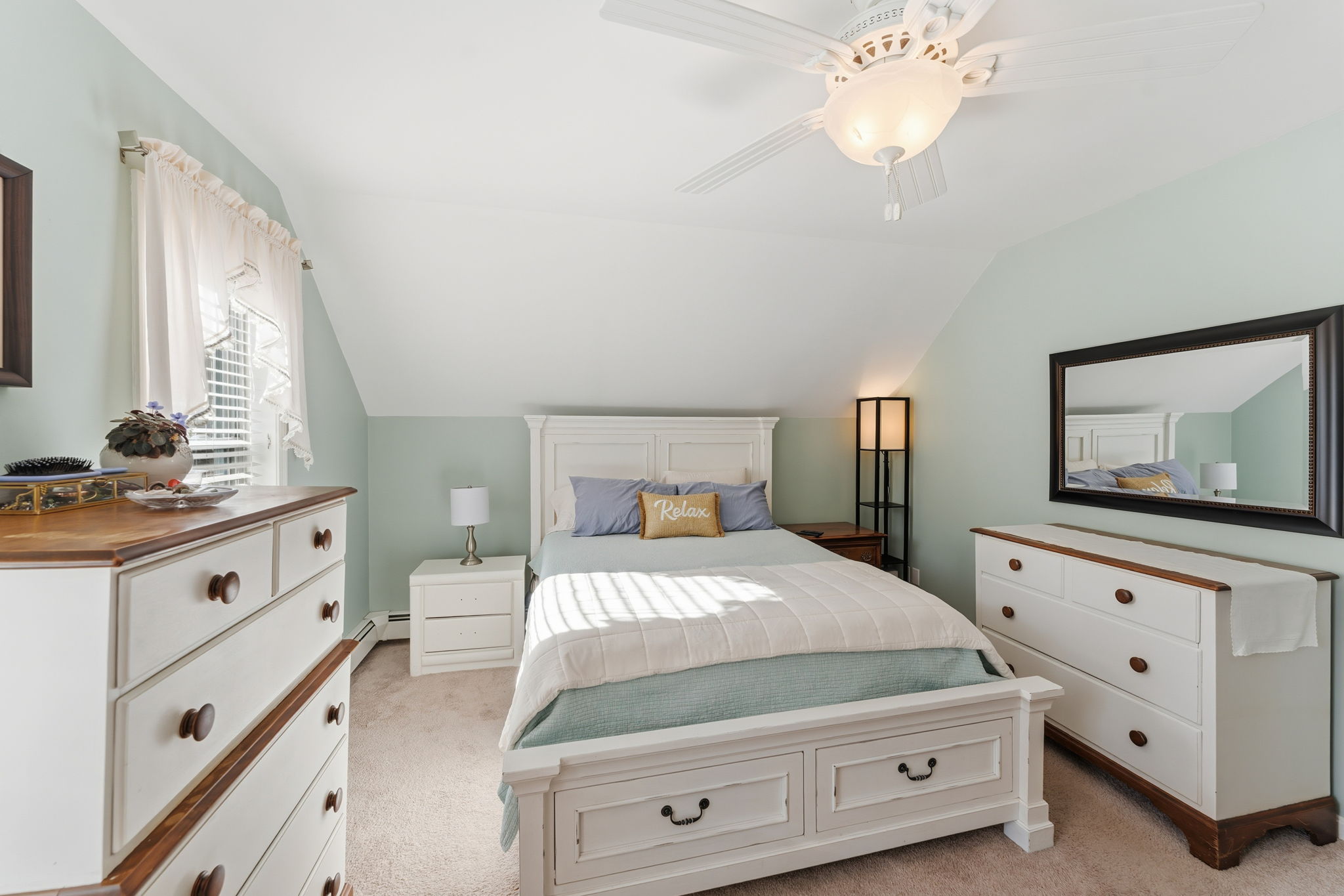 South Kingstown, Rhode Island, 02879, United States, 2 Bedrooms Bedrooms, ,2 BathroomsBathrooms,Residential,For Sale,1994423