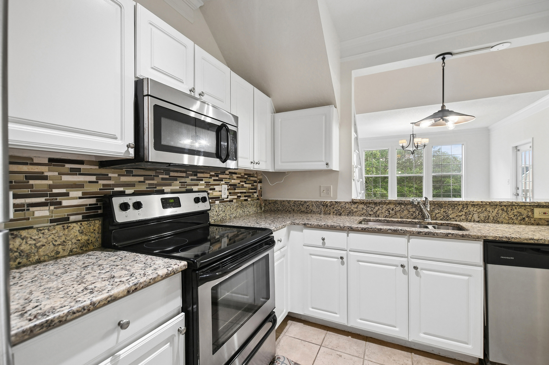  Introducing 4303 Westchester Ridge NE - 物件實景