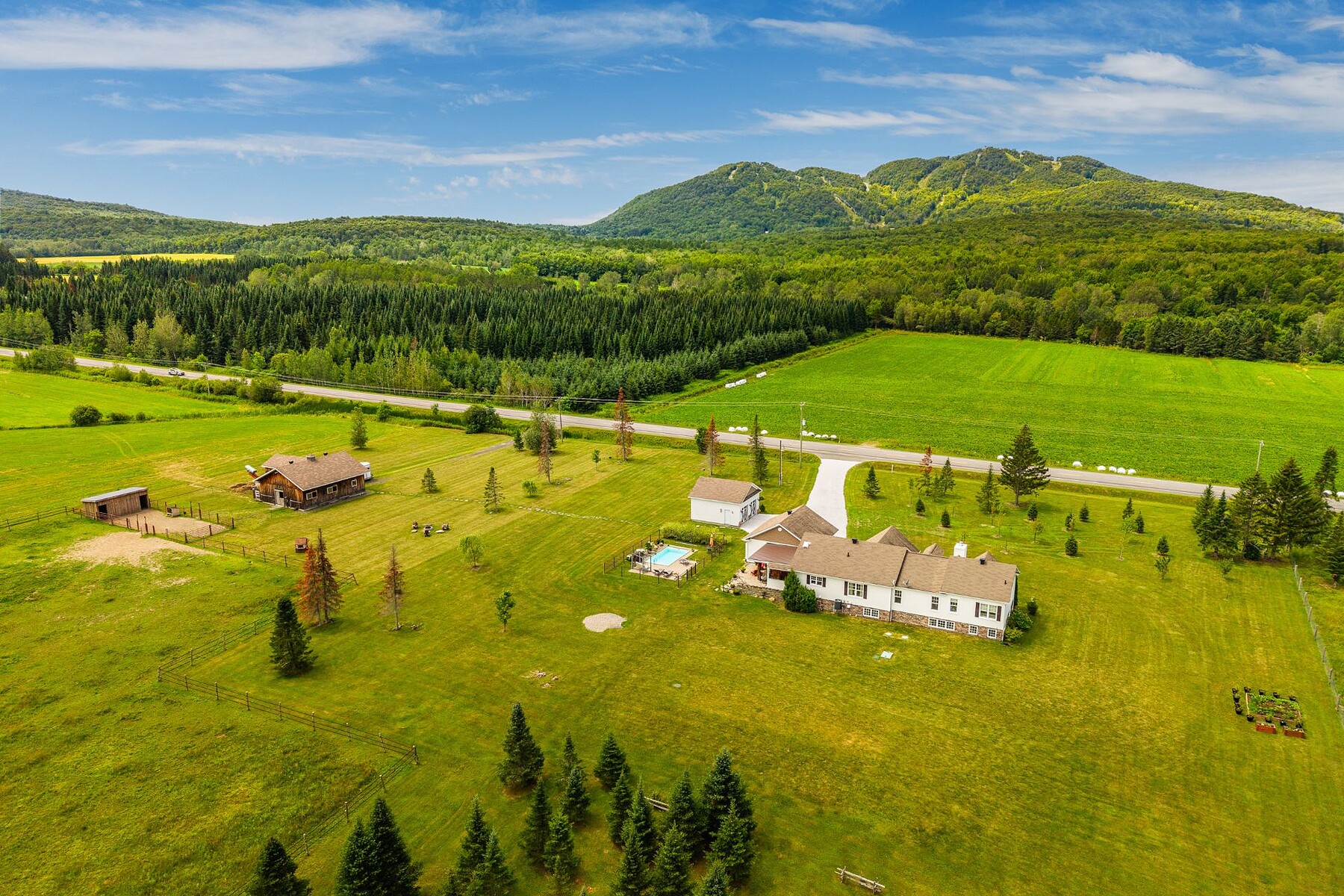  Lac-Brome, Eastern Townships - 物件實景