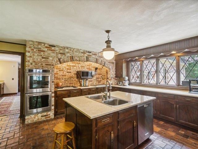 Milton, Wisconsin, 53563-0000, United States, 4 Bedrooms Bedrooms, ,5 BathroomsBathrooms,Residential,For Sale,1798296