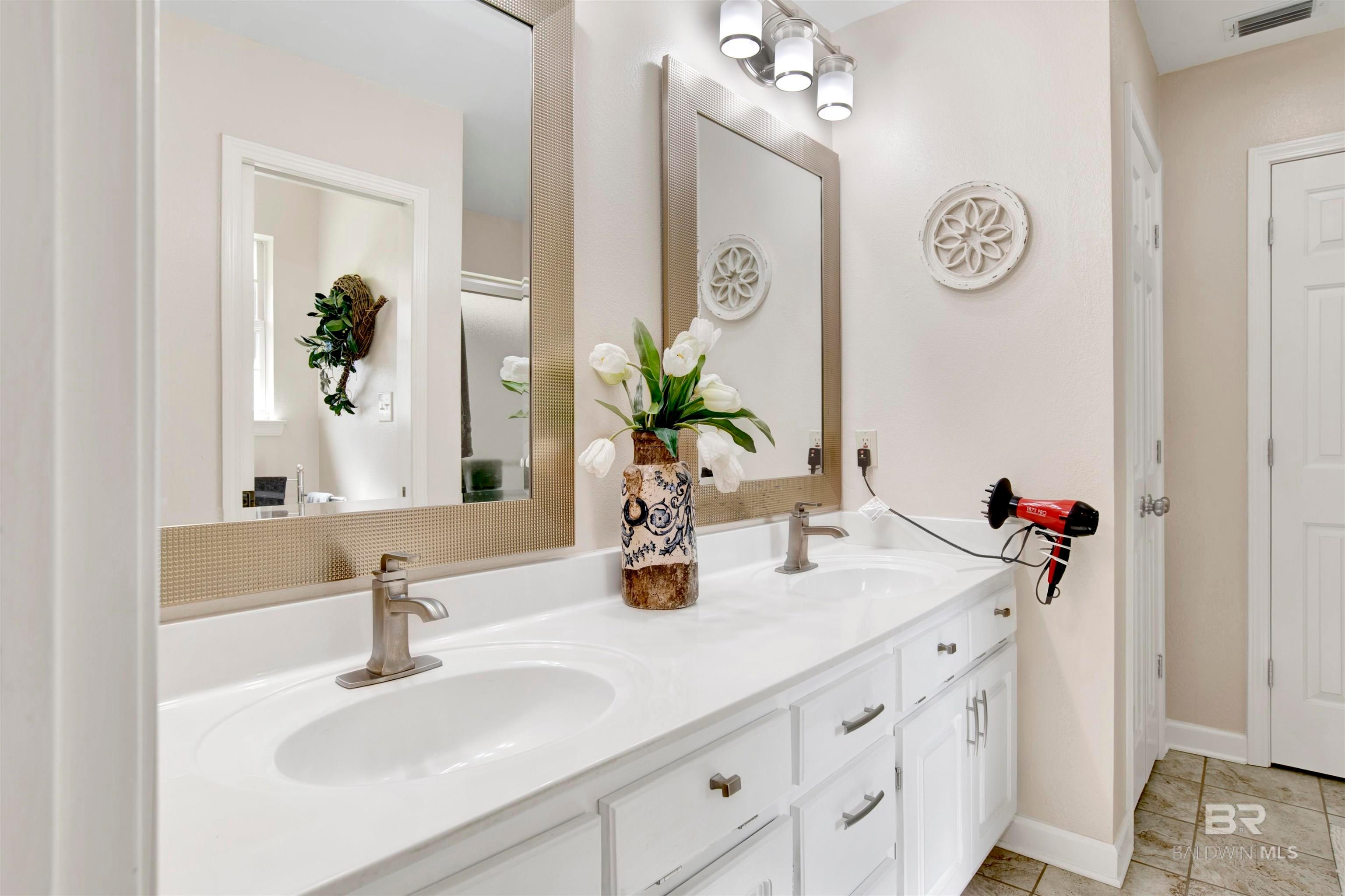 Spanish Fort, Alabama, 36527, United States, 3 Bedrooms Bedrooms, ,2 BathroomsBathrooms,Residential,For Sale,1998431