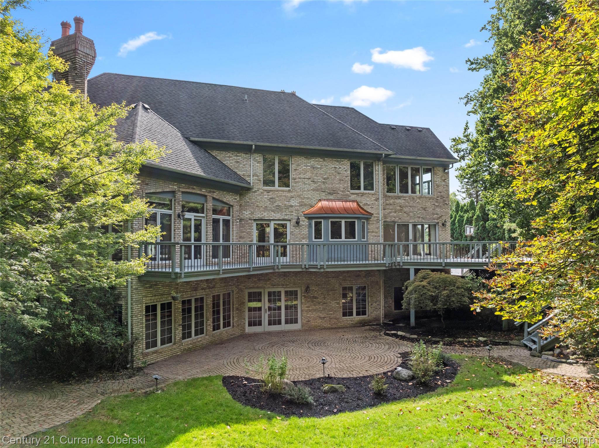 Farmington, Michigan, 48331, United States, 5 Bedrooms Bedrooms, ,6 BathroomsBathrooms,Residential,For Sale,1975363