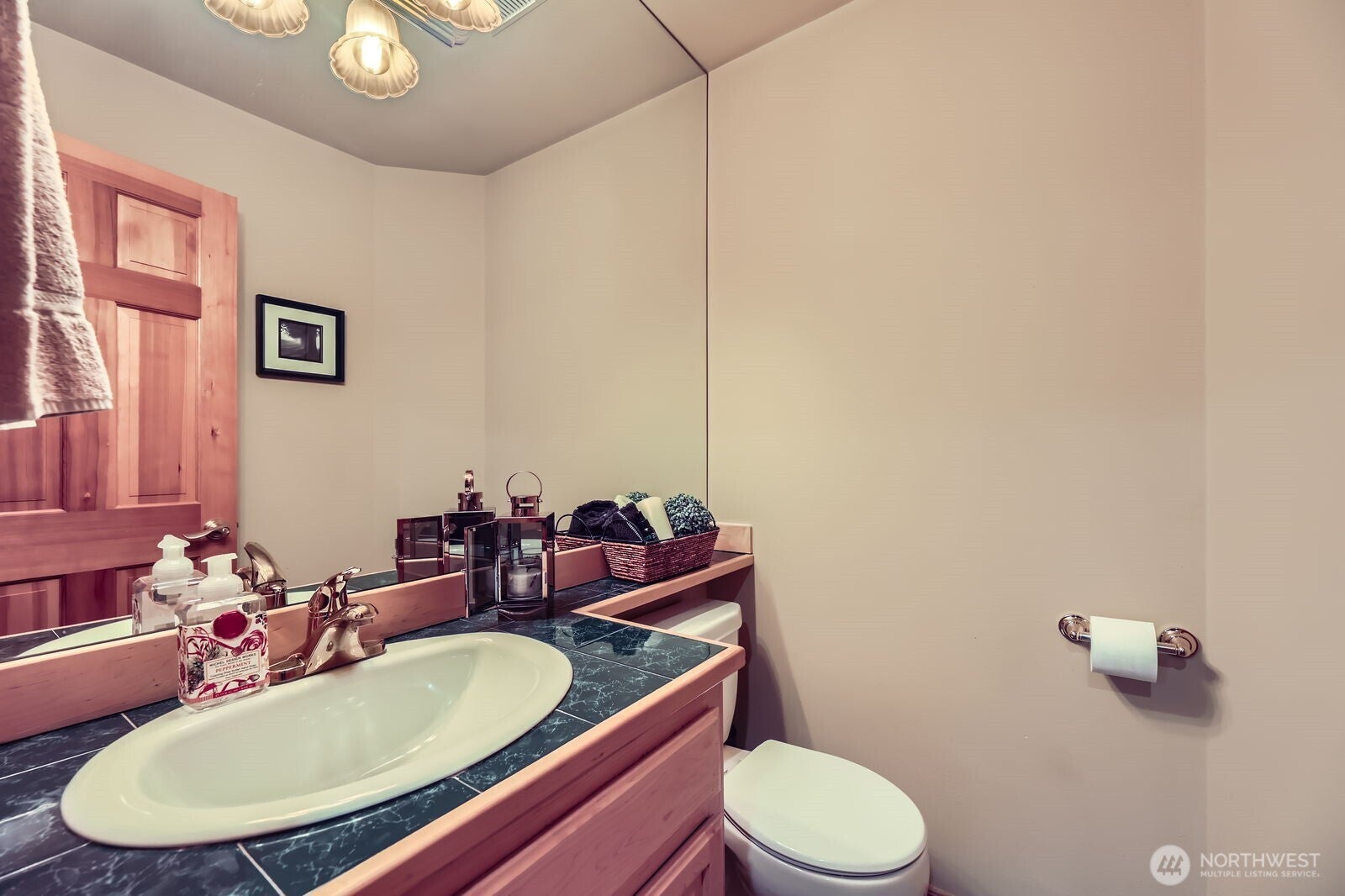 Mill Creek, Washington, 98012, United States, 3 Bedrooms Bedrooms, ,3 BathroomsBathrooms,Residential,For Sale,1792032