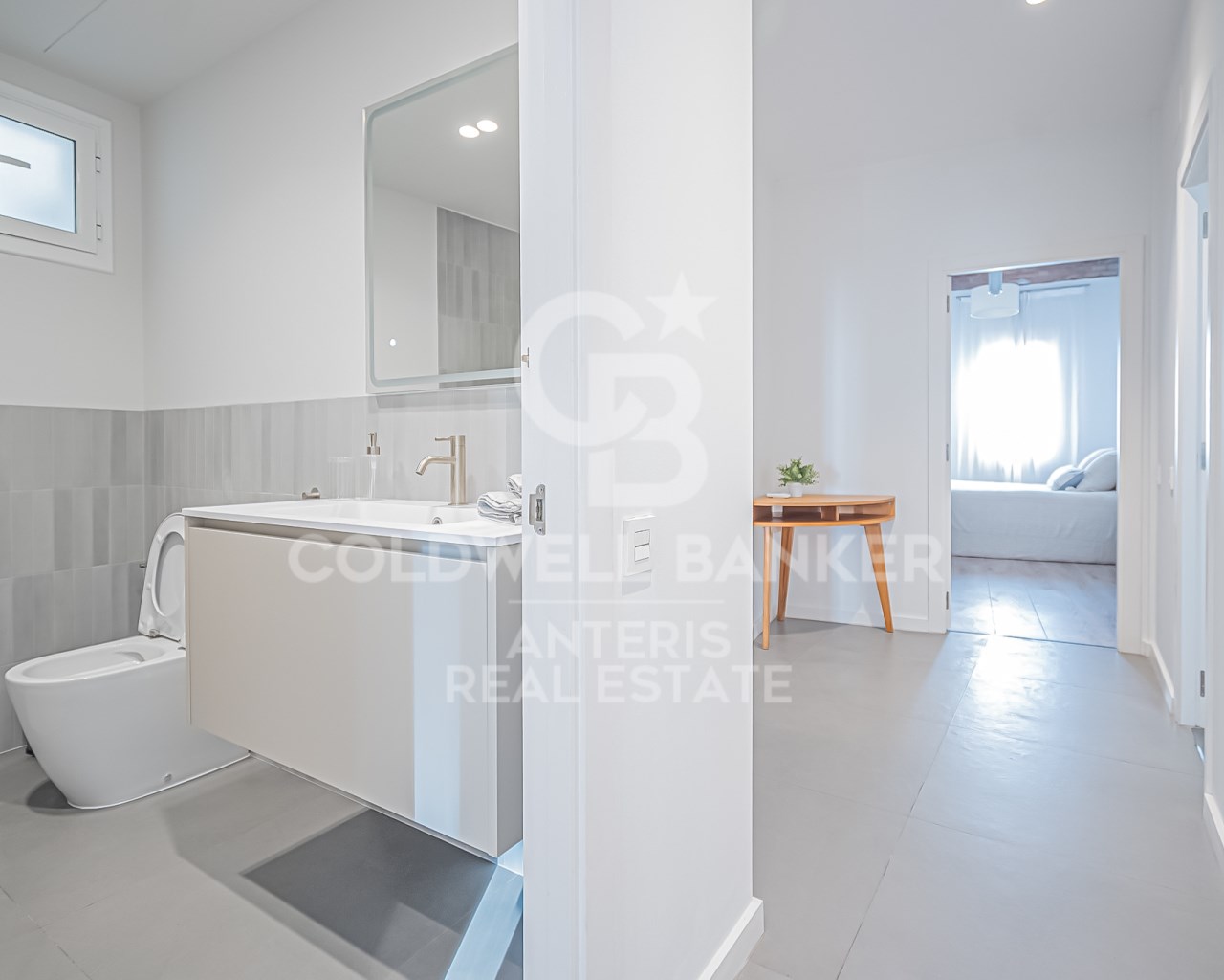 Barcelona, Catalonia, ES, 3 Bedrooms Bedrooms, ,2 BathroomsBathrooms,Residential,For Sale,1827864