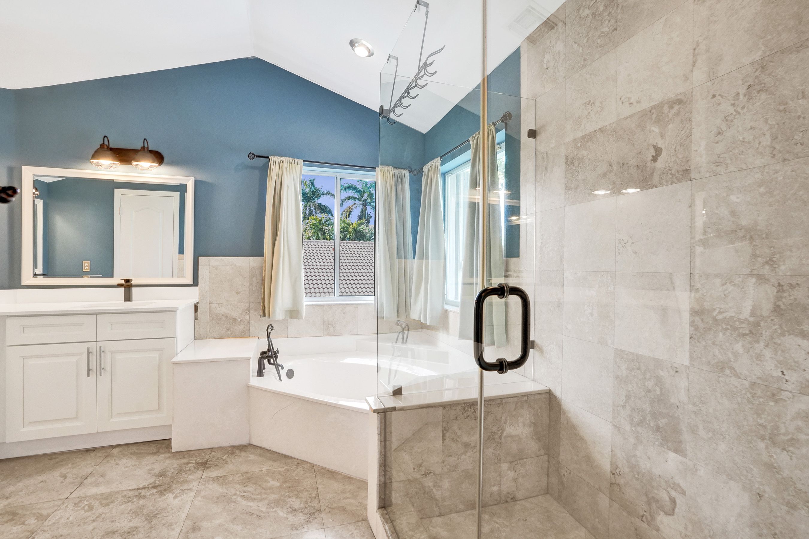  19321 NW 10th Street, Pembroke Pines, FL, 33029 - 物件實景