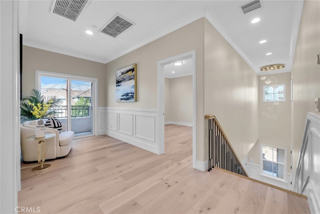 San Gabriel, California, 91775, United States, 7 Bedrooms Bedrooms, ,6 BathroomsBathrooms,Residential,For Sale,1804078